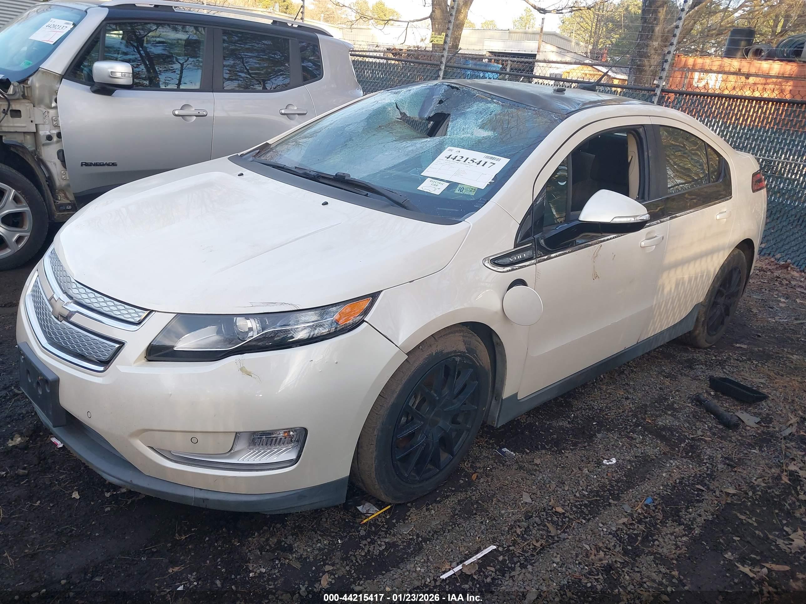 CHEVROLET VOLT image 2