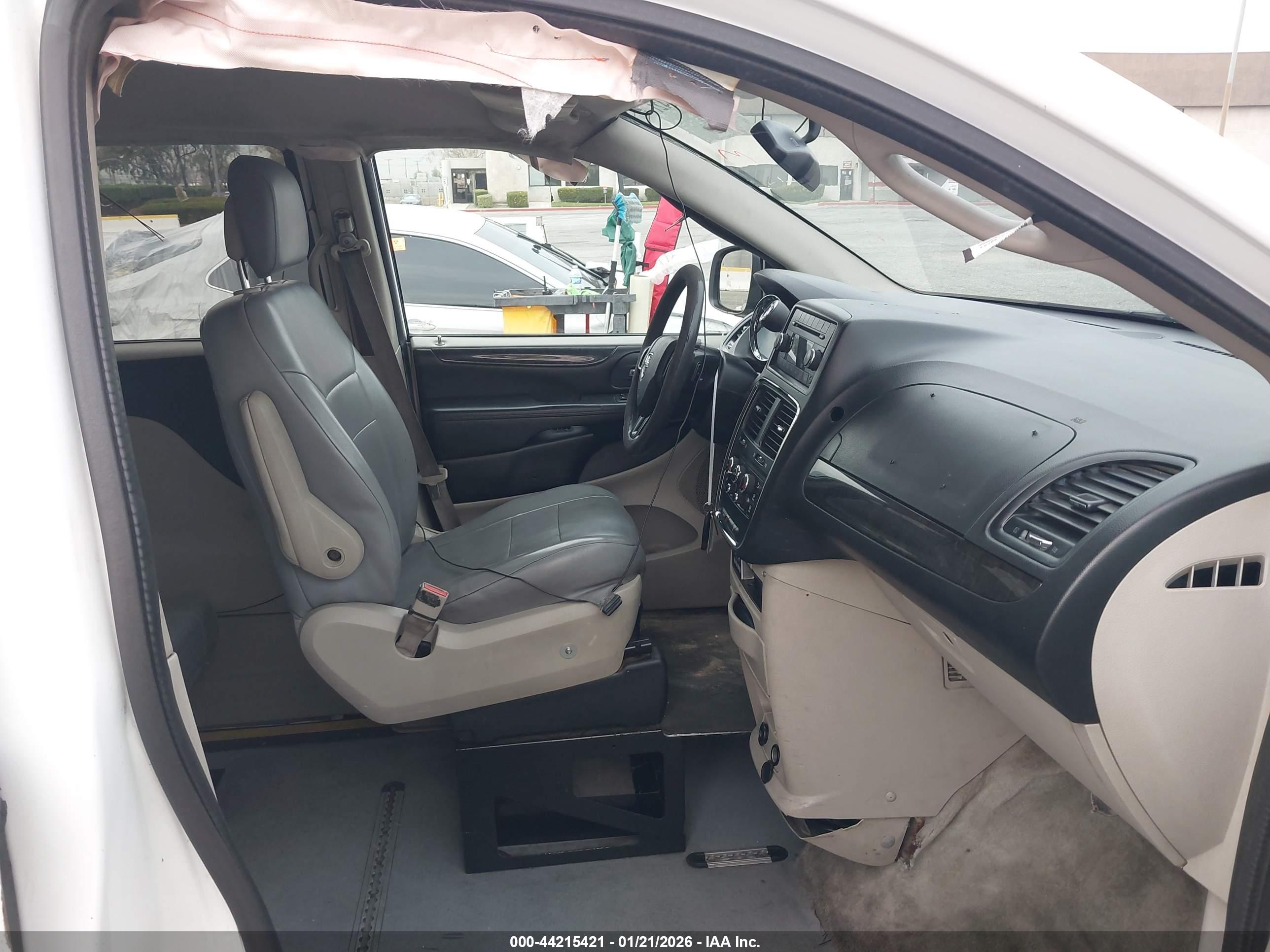 DODGE GRAND image 5