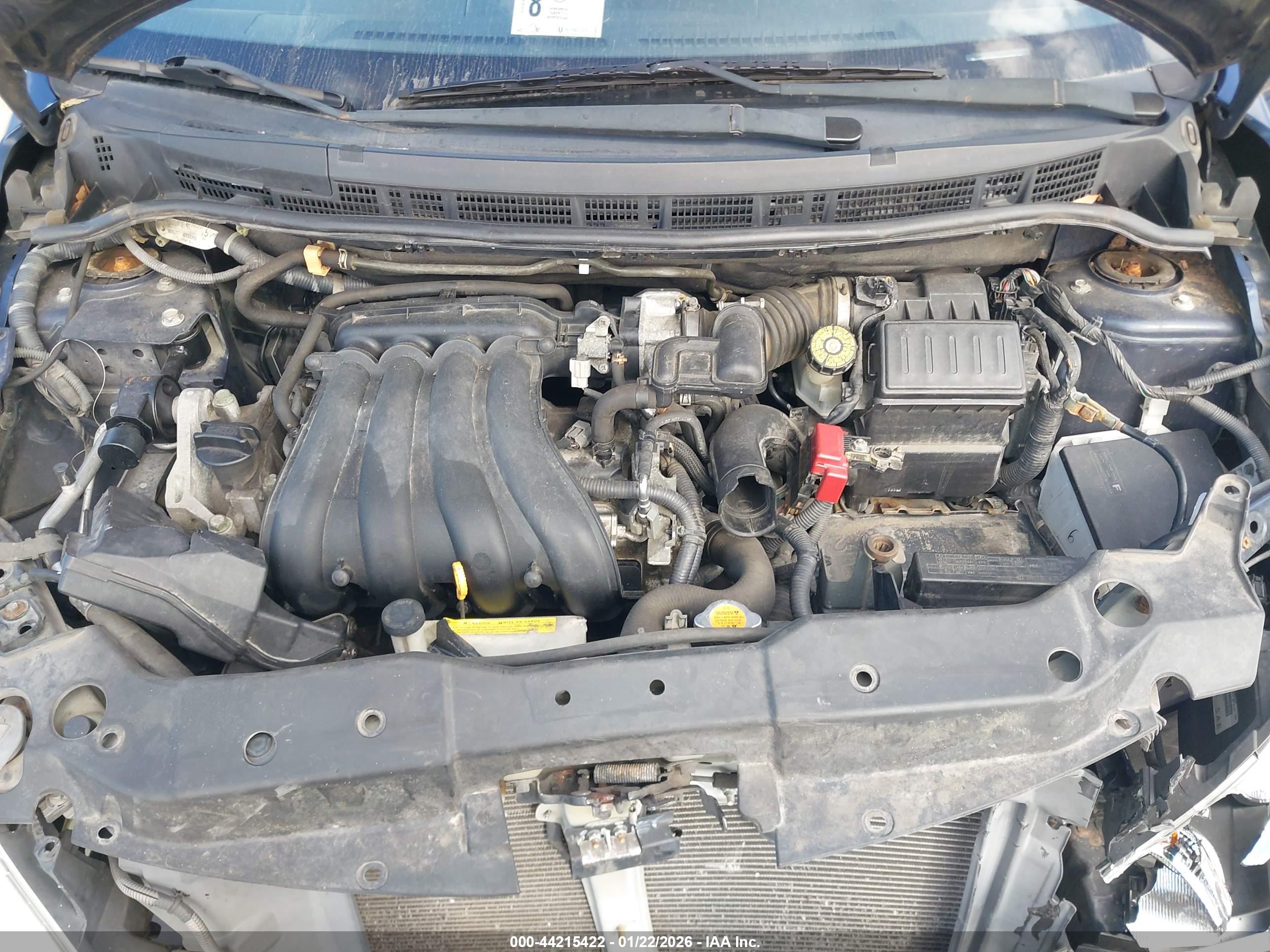 NISSAN VERSA image 10
