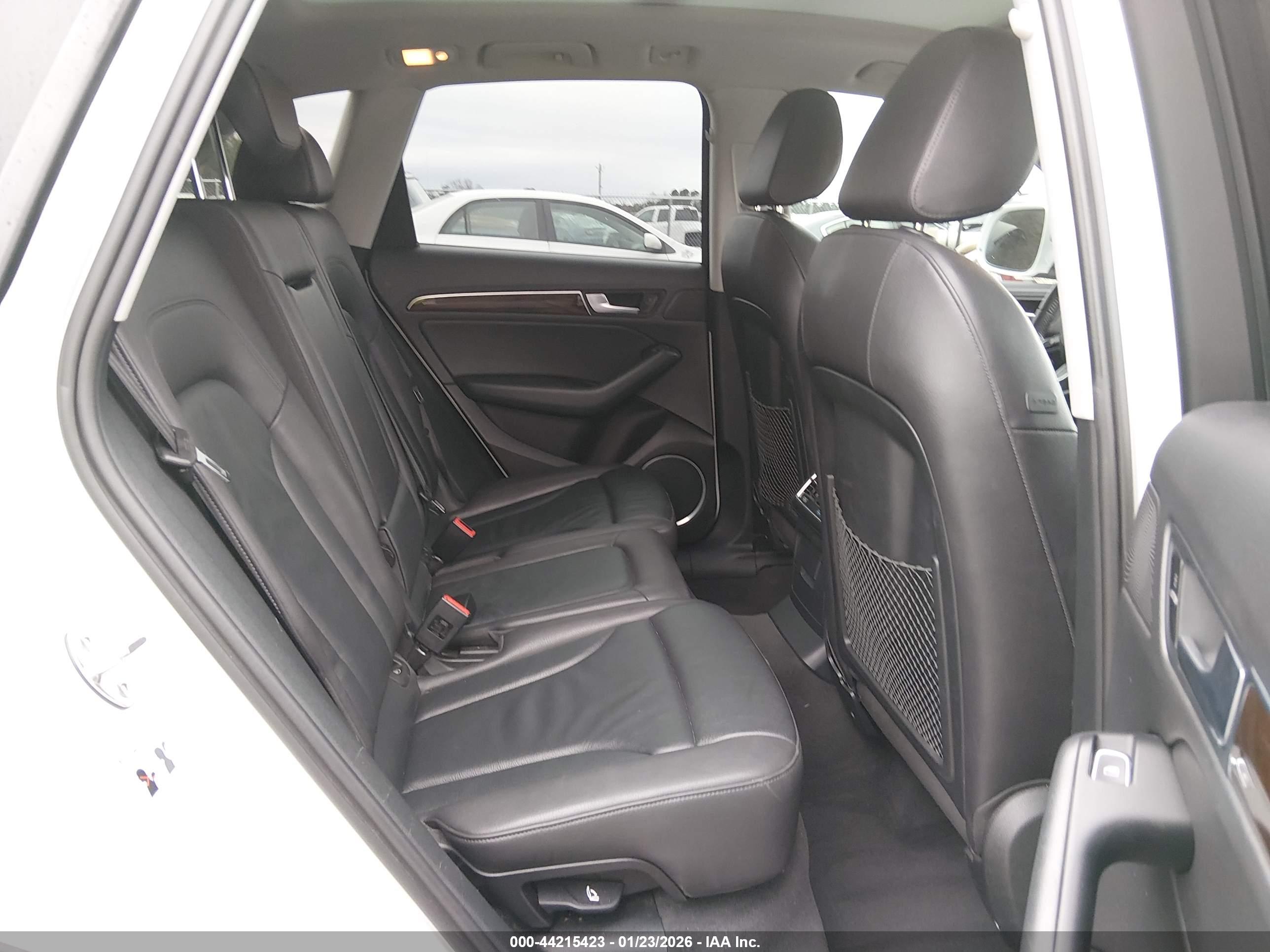 AUDI Q5 image 8