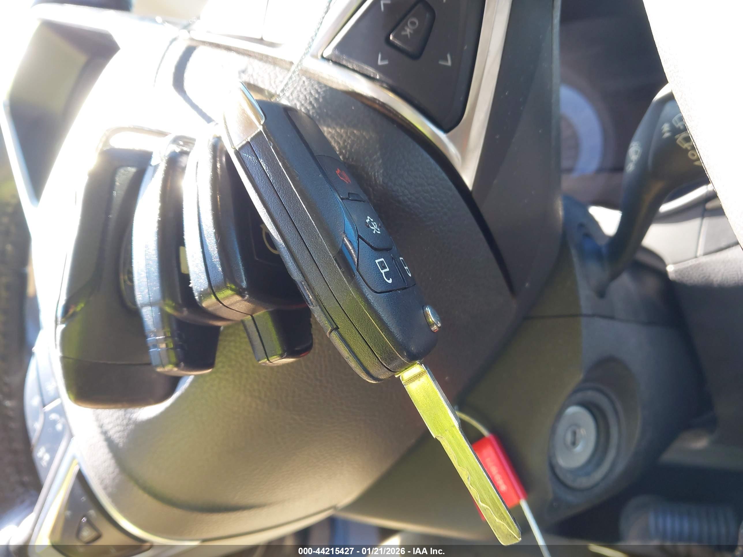 FORD FUSION image 11