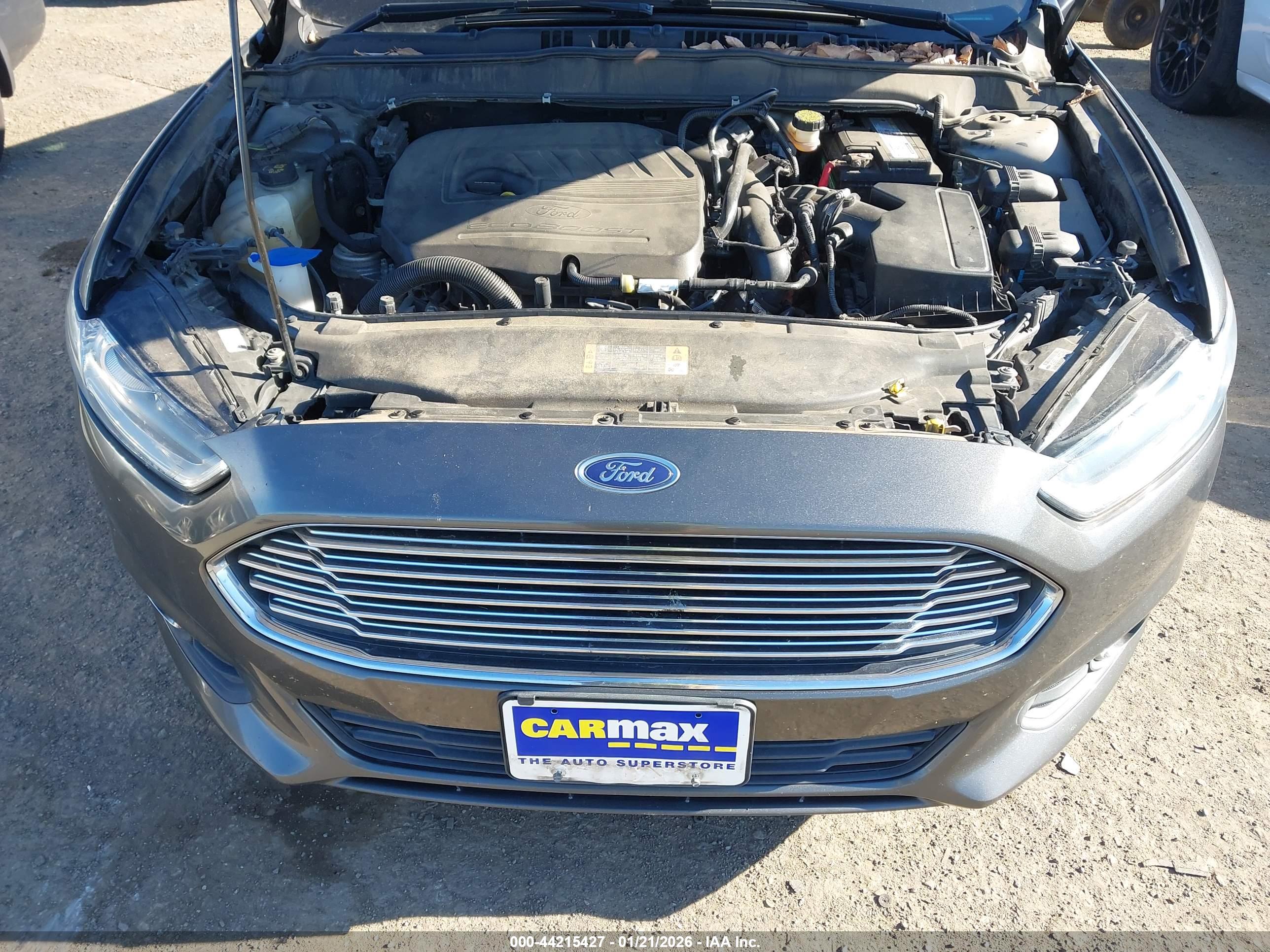 FORD FUSION image 6