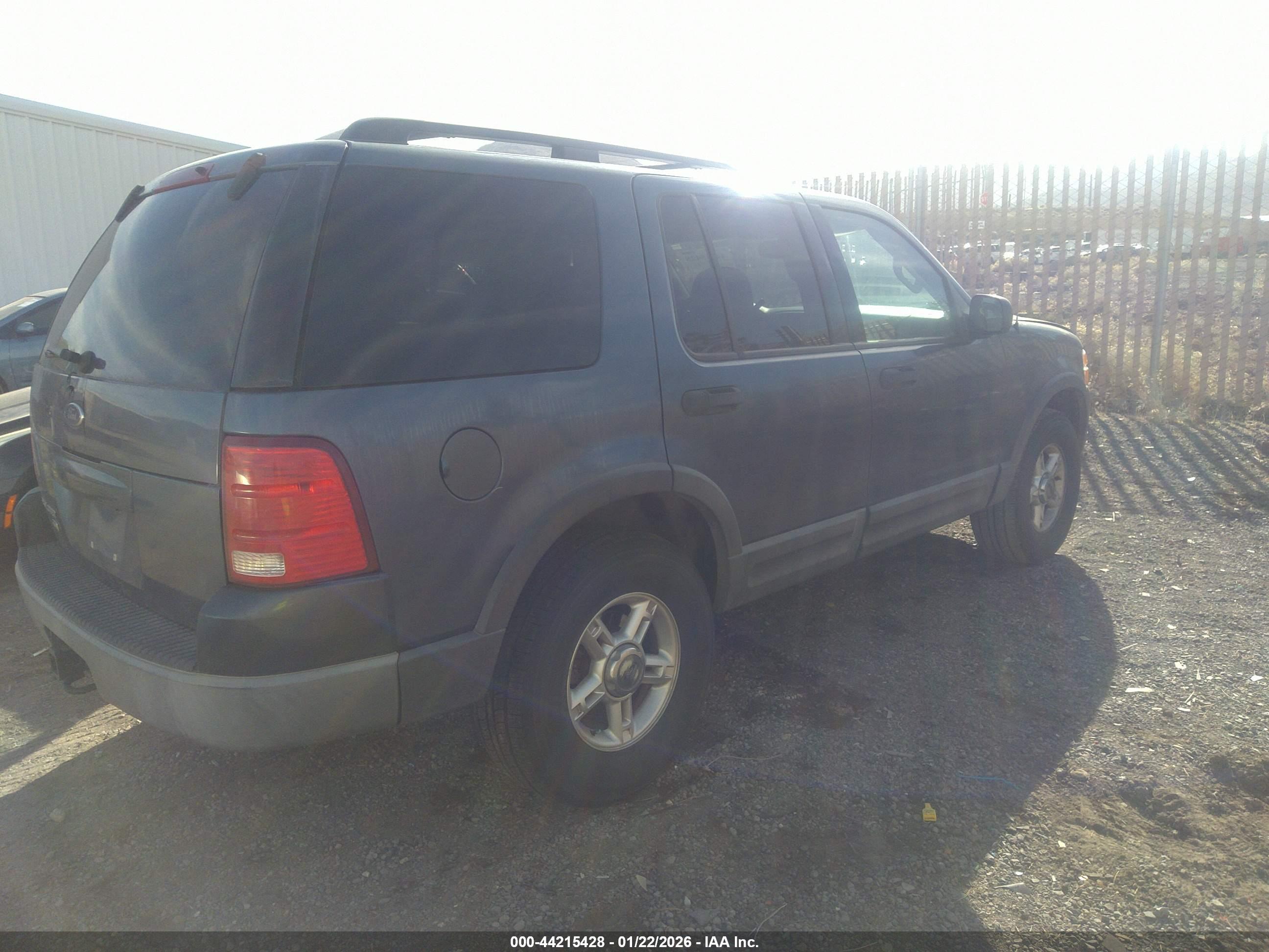 FORD EXPLORER image 4