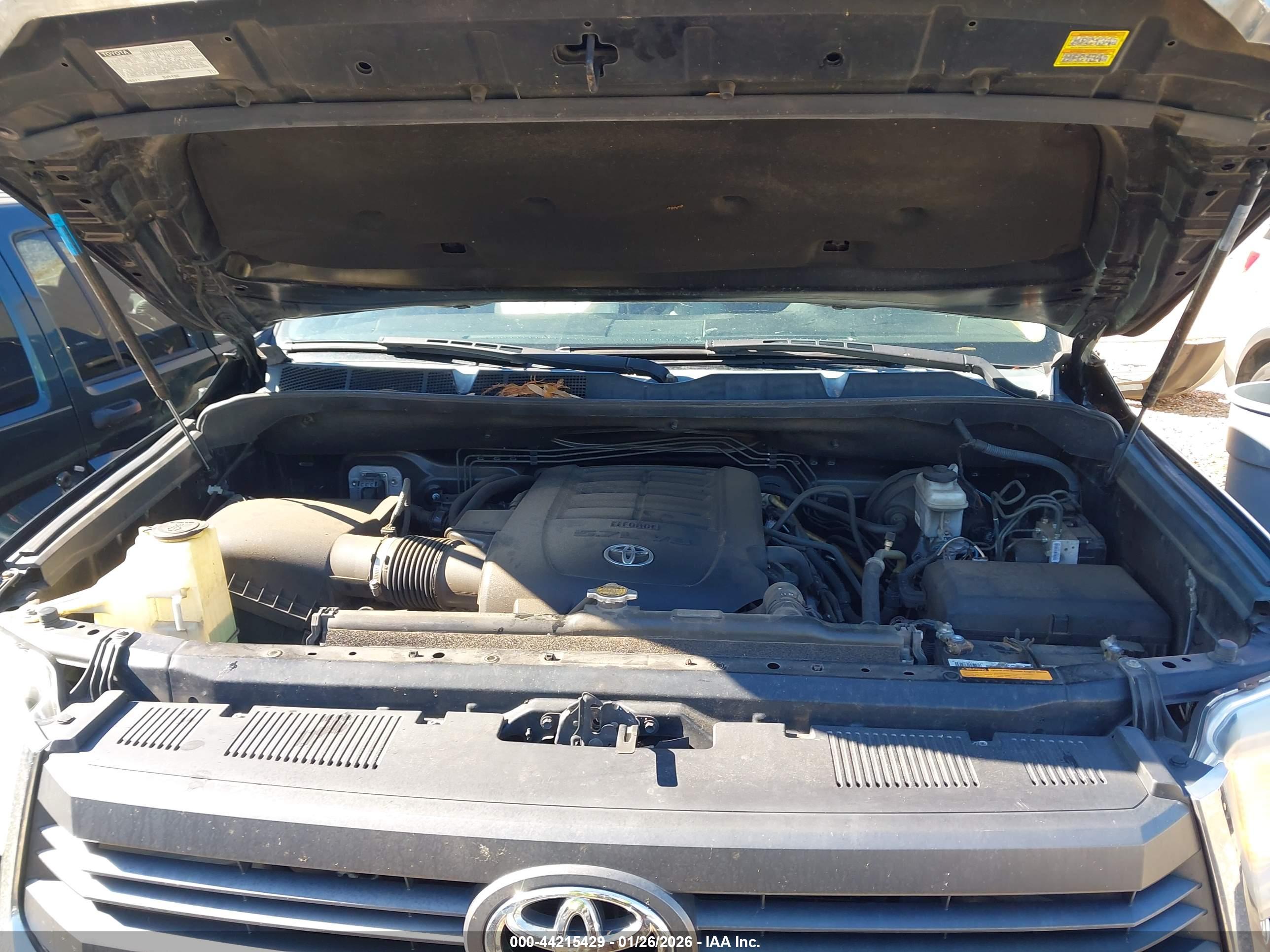 TOYOTA TUNDRA image 10