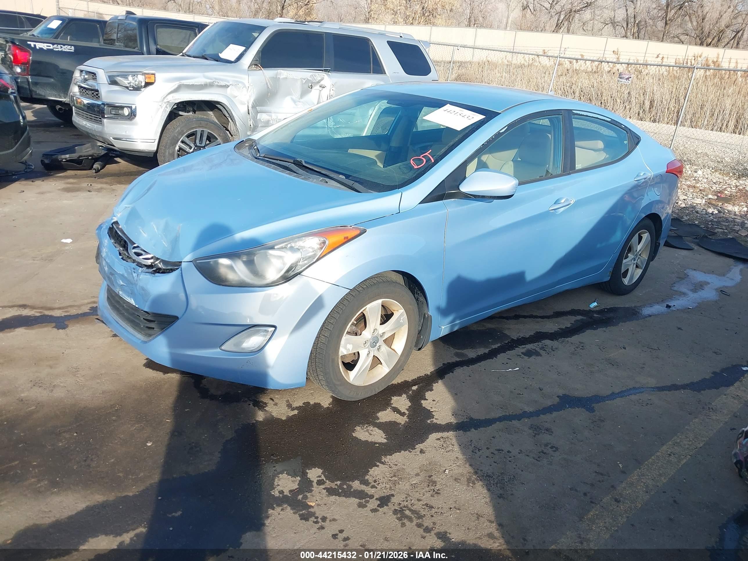 HYUNDAI ELANTRA image 2