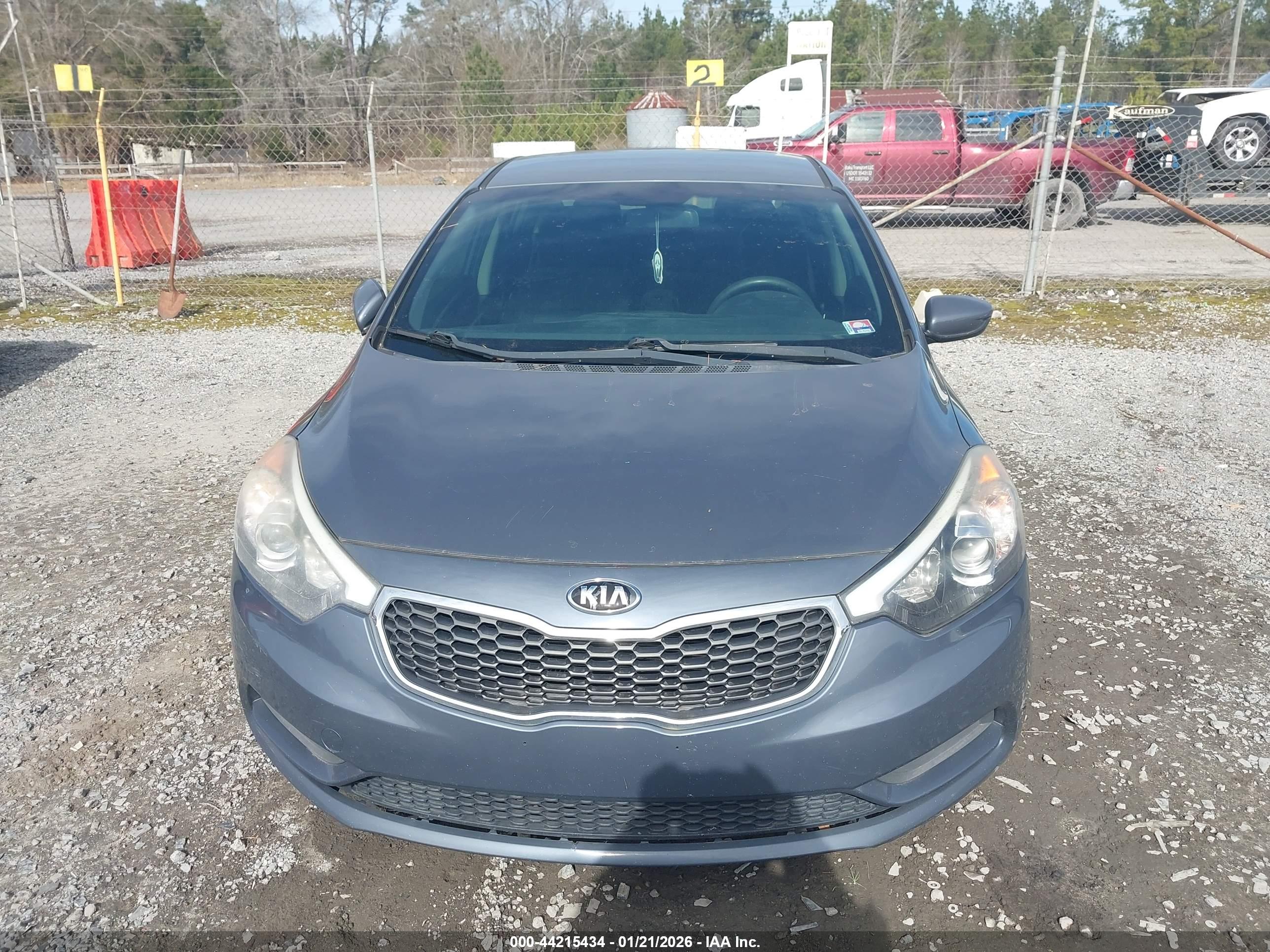 KIA FORTE image 6