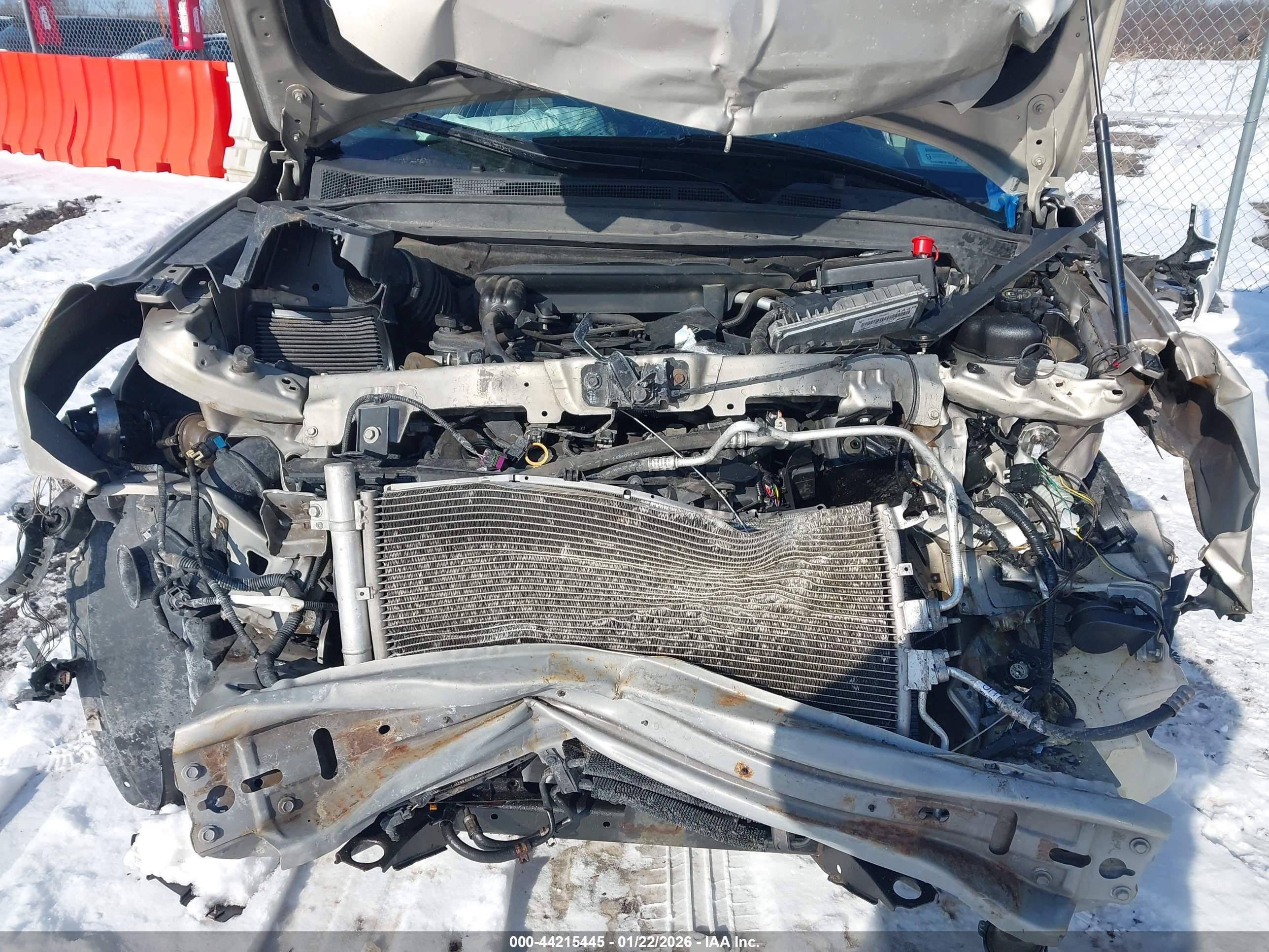 CHEVROLET EQUINOX image 10