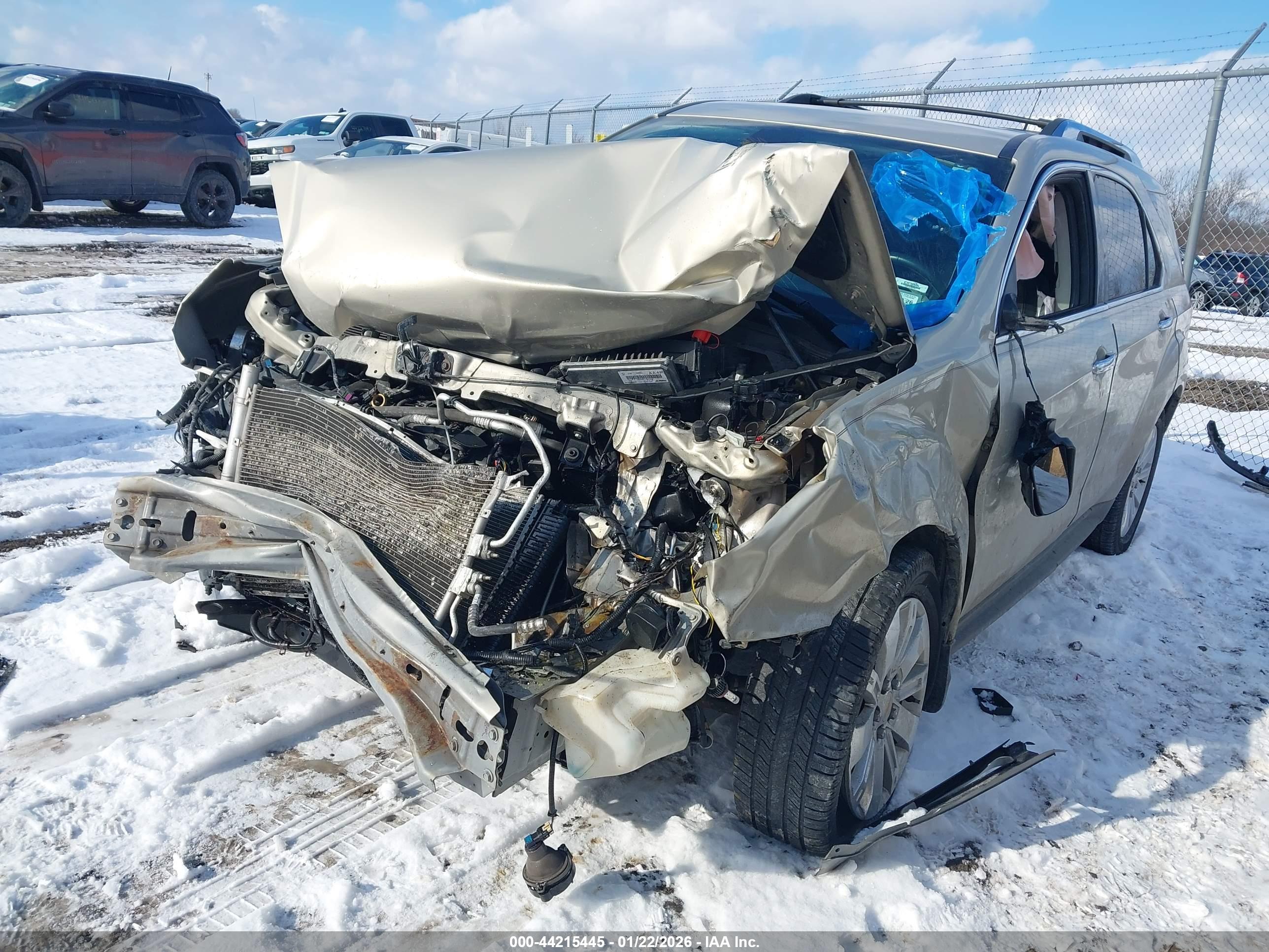 CHEVROLET EQUINOX image 2