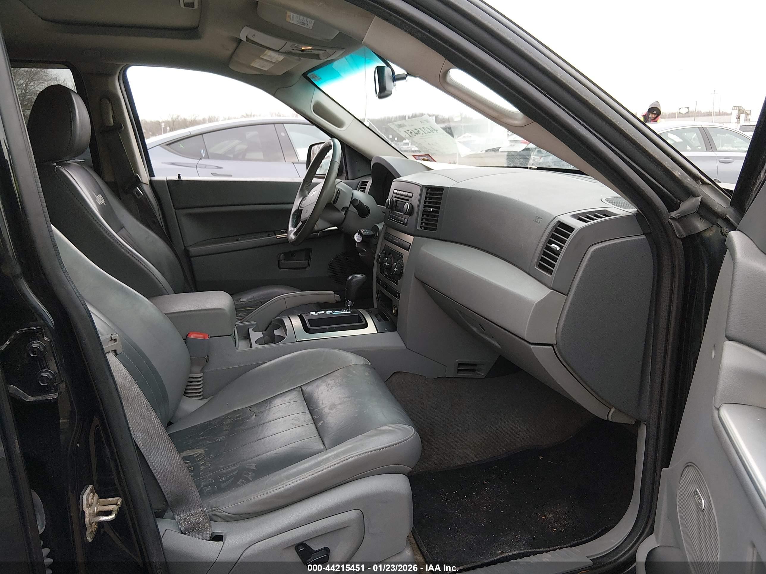 JEEP GRAND image 5