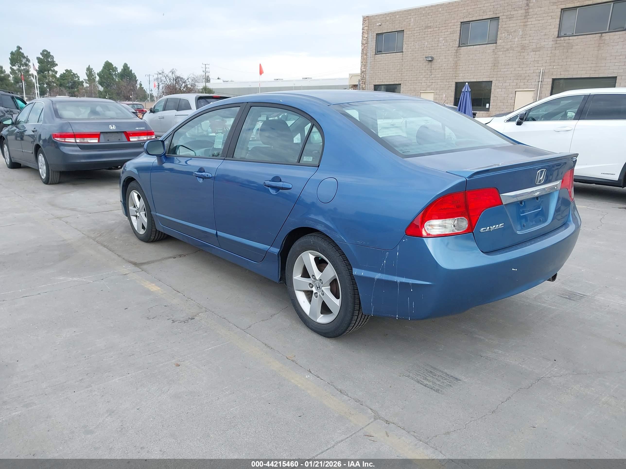 HONDA CIVIC image 3