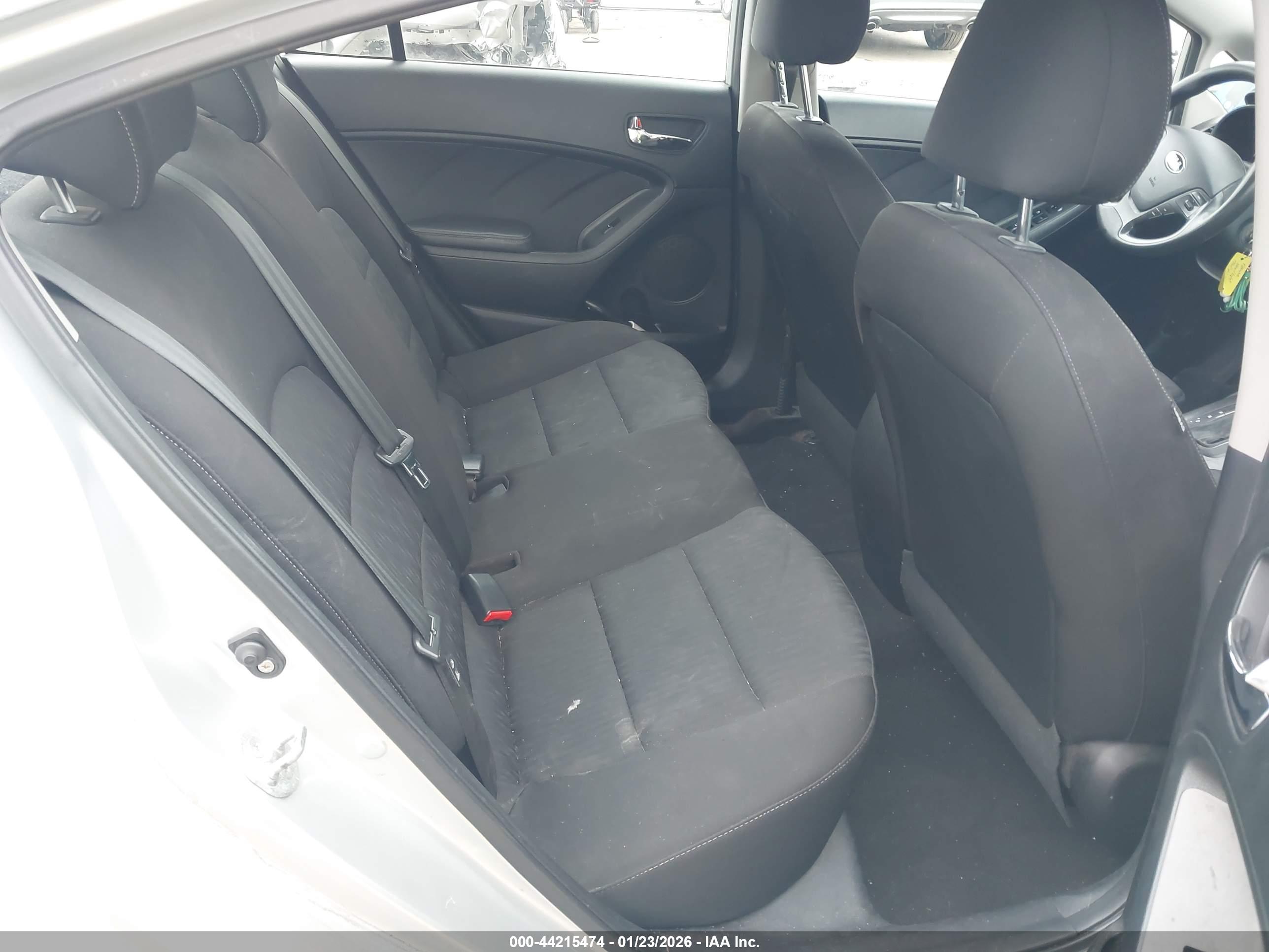 KIA FORTE image 8