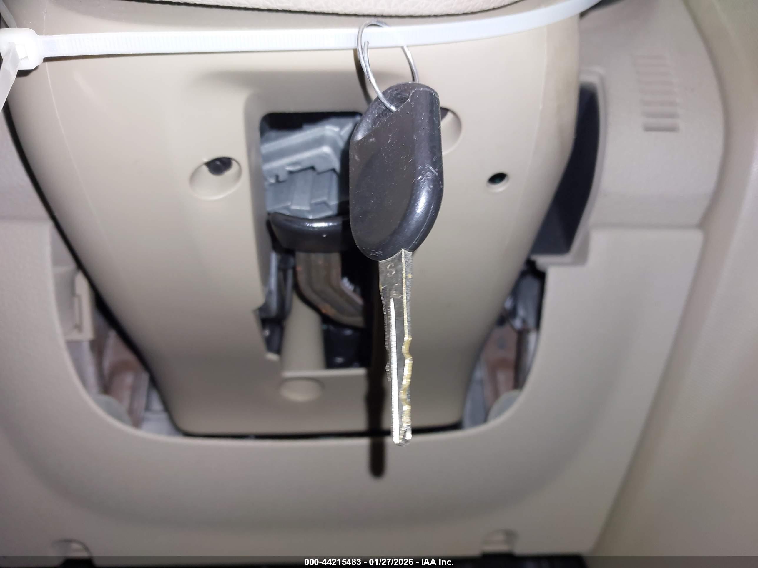 FORD EXPLORER image 11