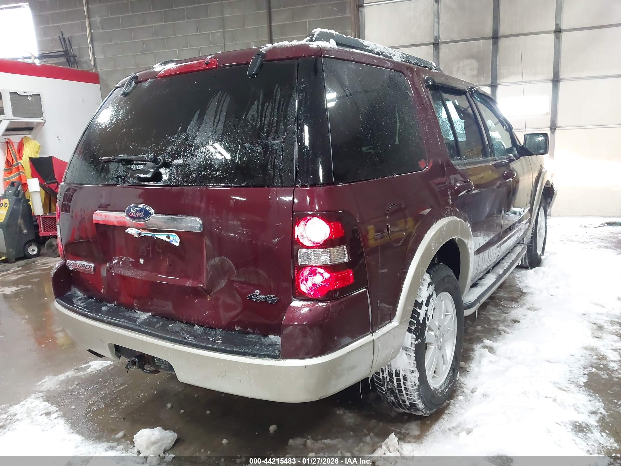 FORD EXPLORER image 4