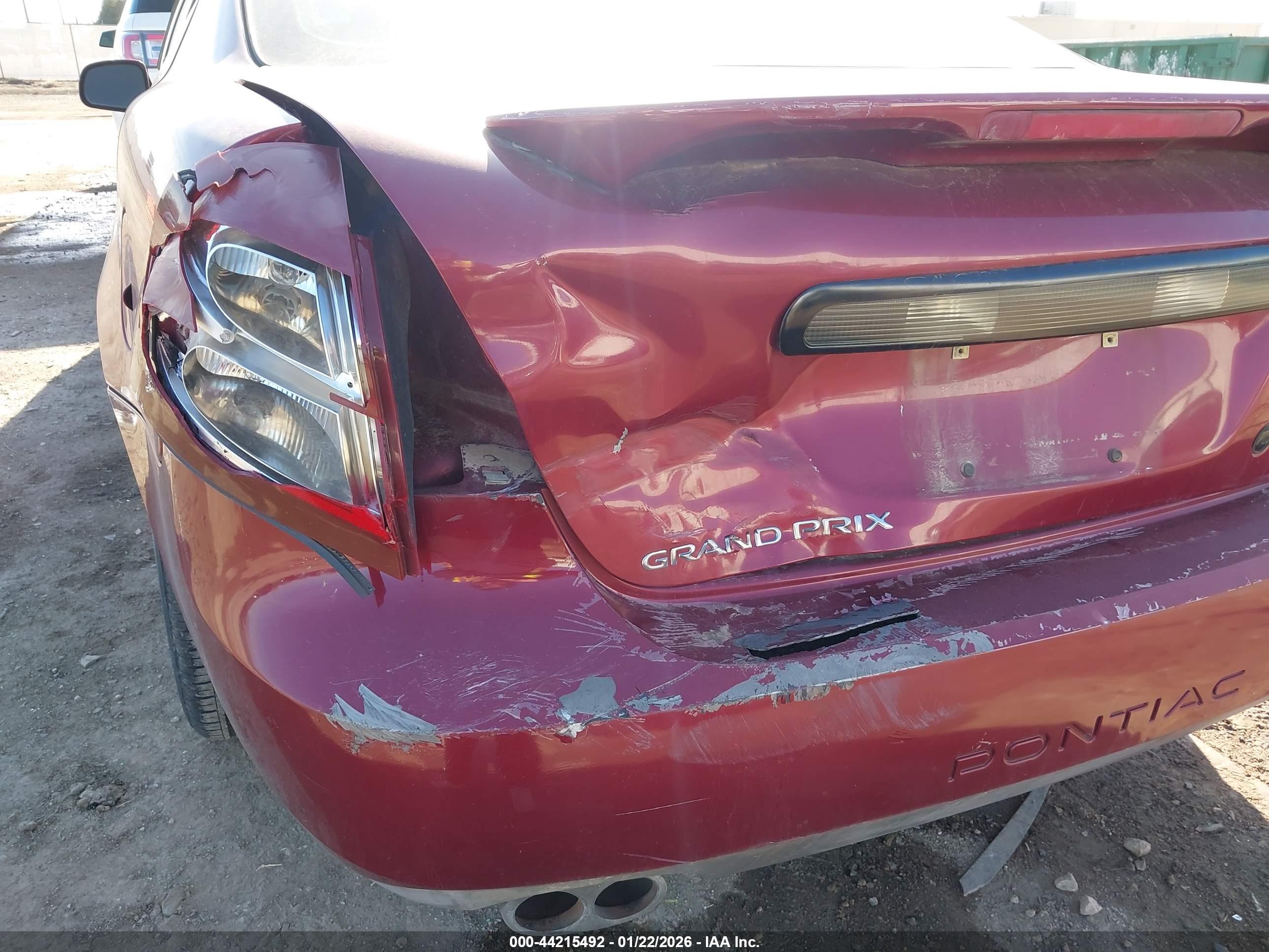 PONTIAC GRAND image 6