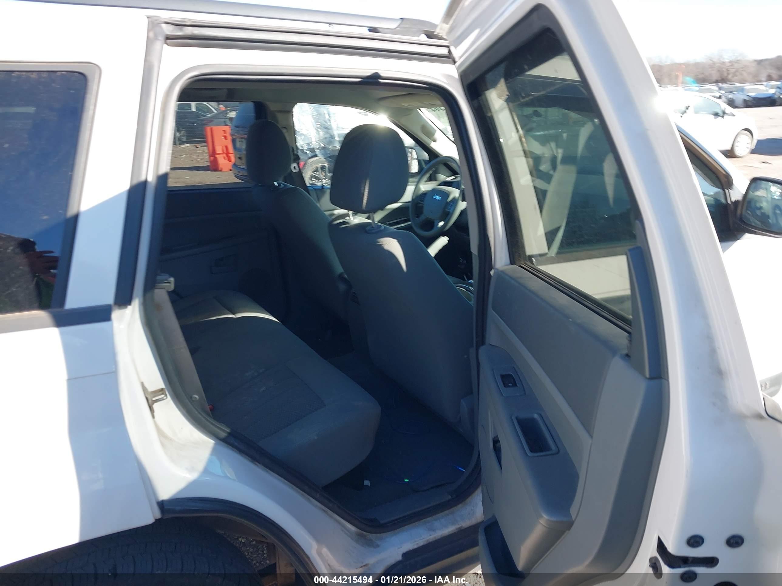 JEEP GRAND image 8
