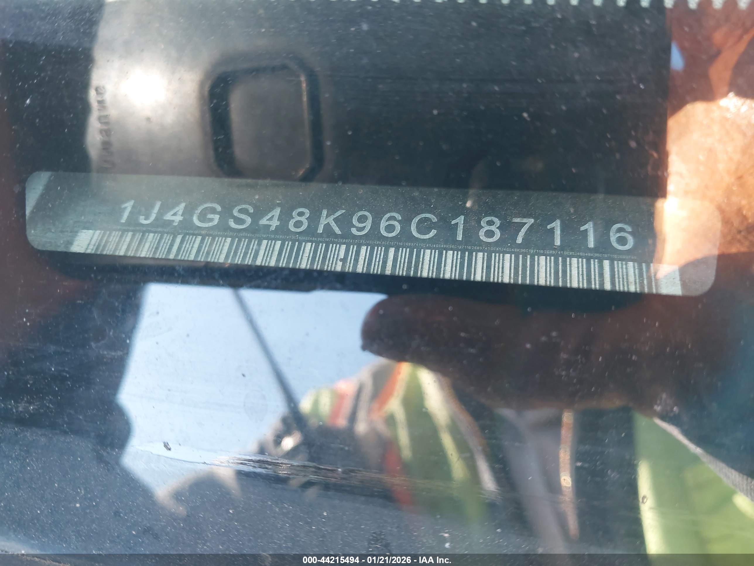 JEEP GRAND image 9