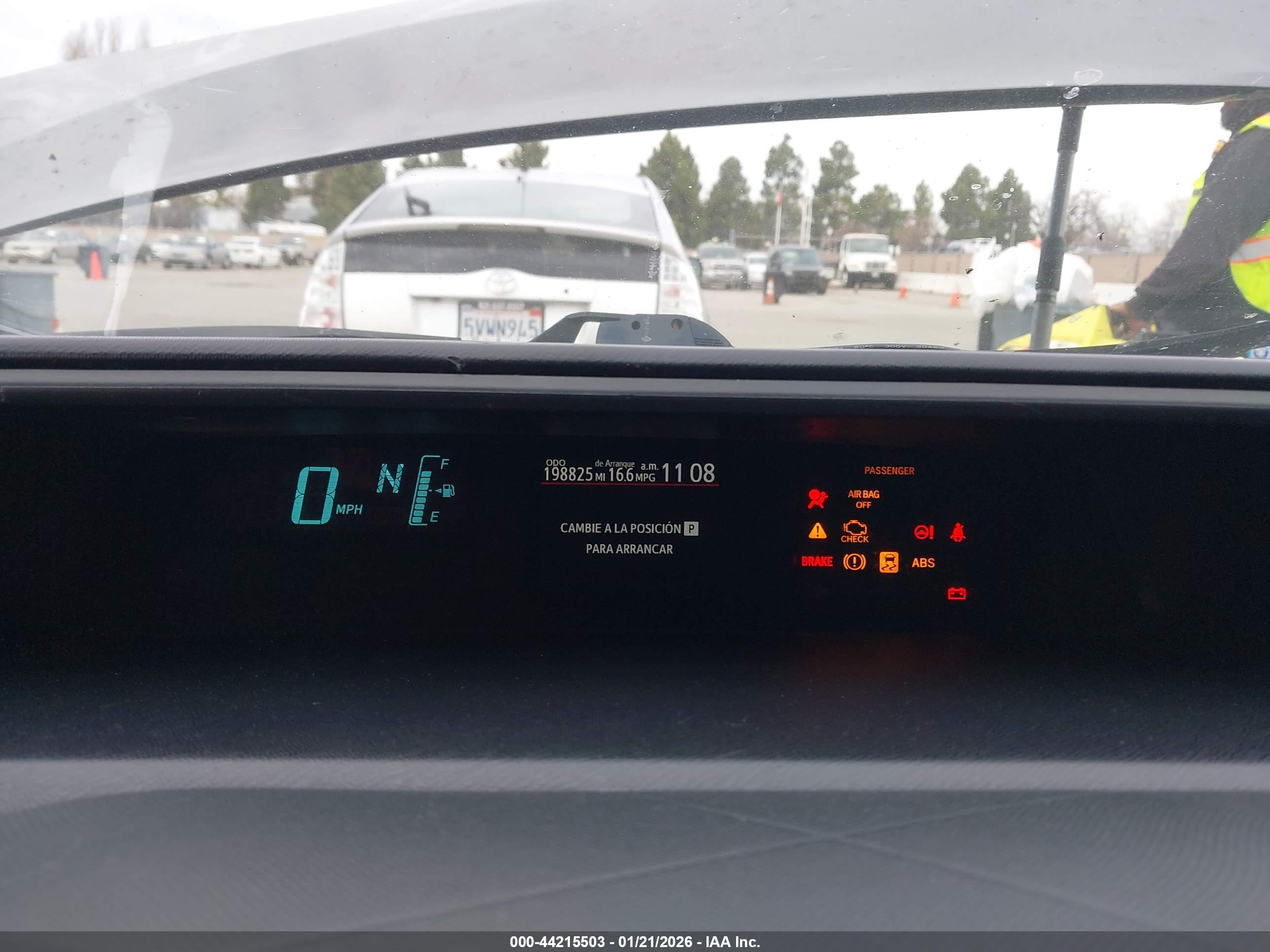 TOYOTA PRIUS image 7