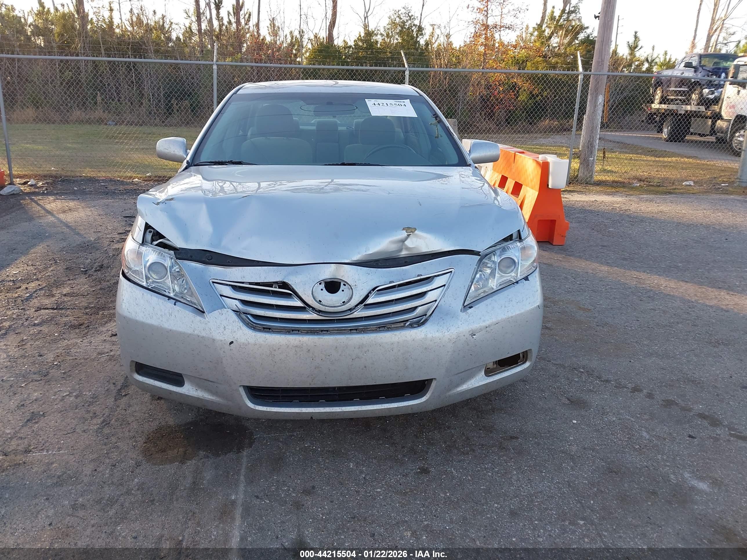 TOYOTA CAMRY image 6