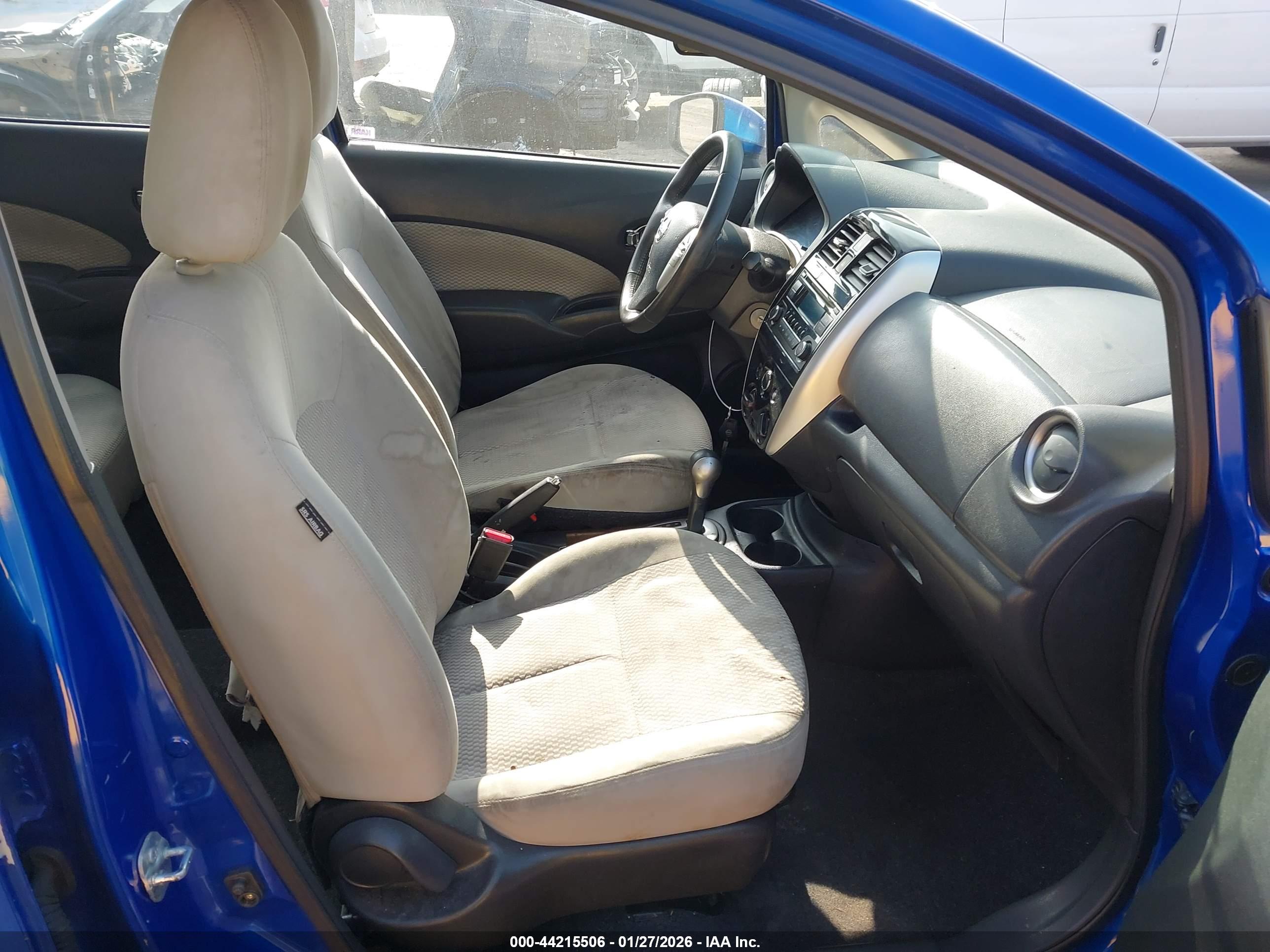NISSAN VERSA image 5
