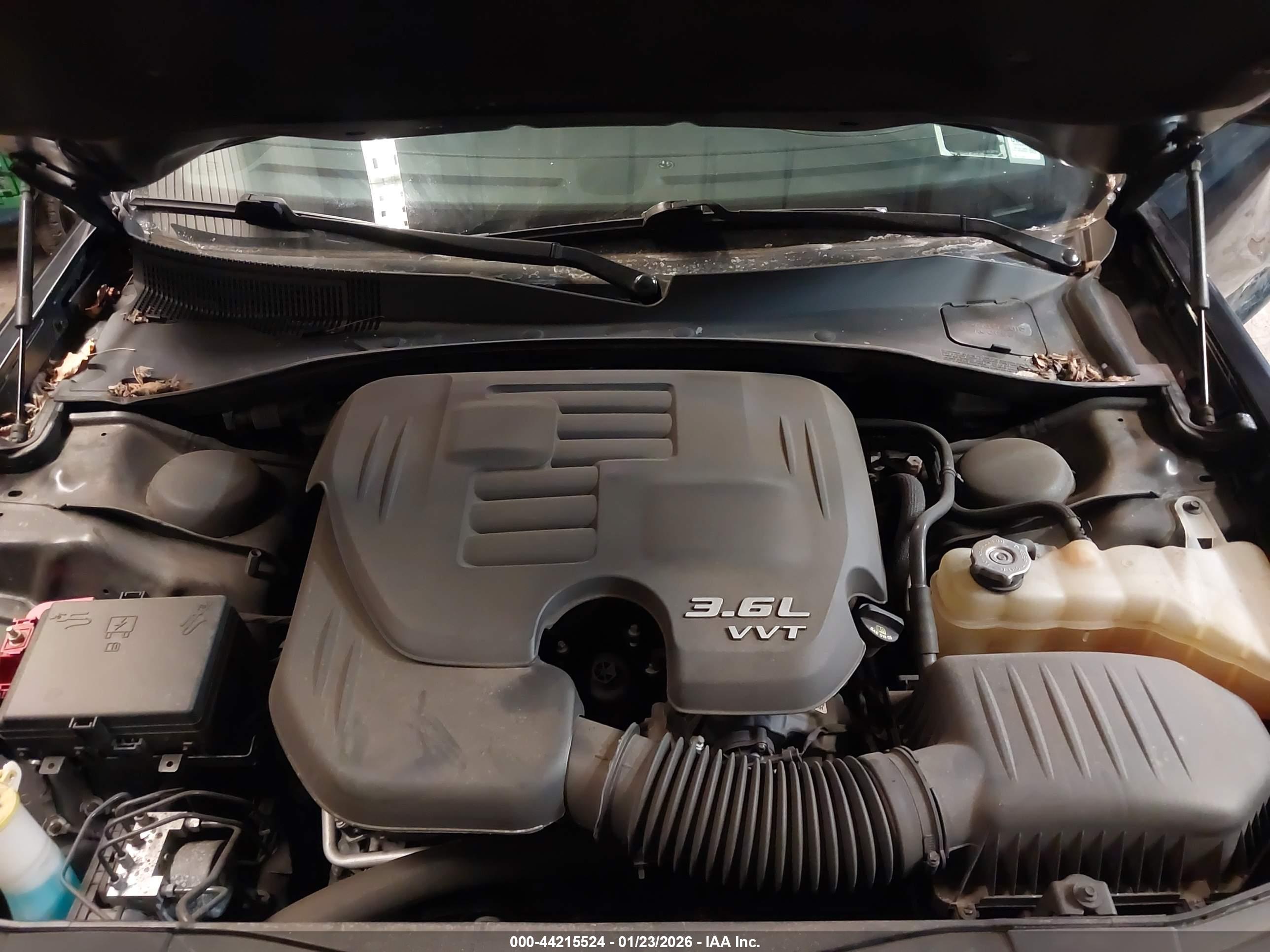 CHRYSLER 300 image 10