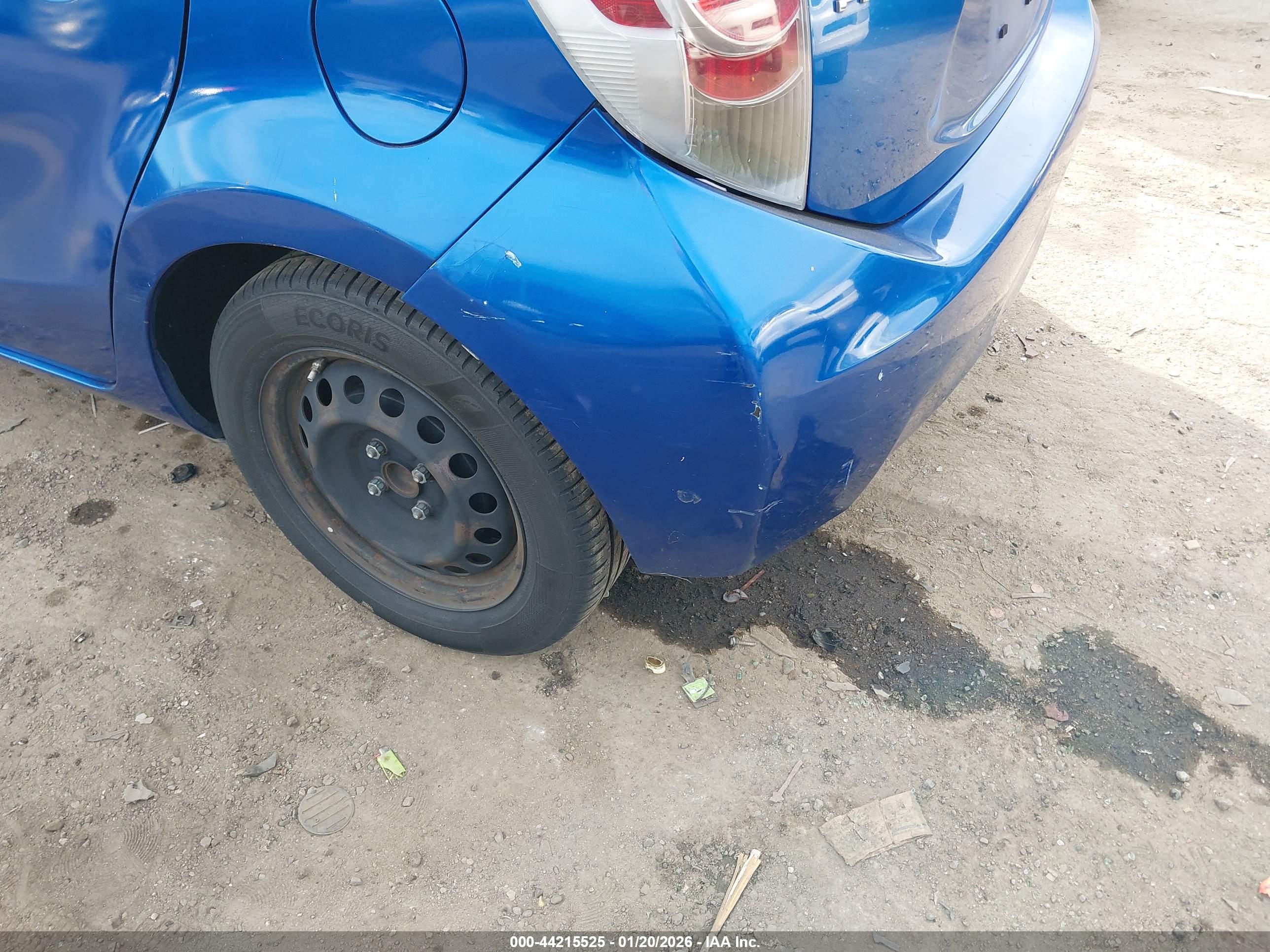 TOYOTA PRIUS image 6