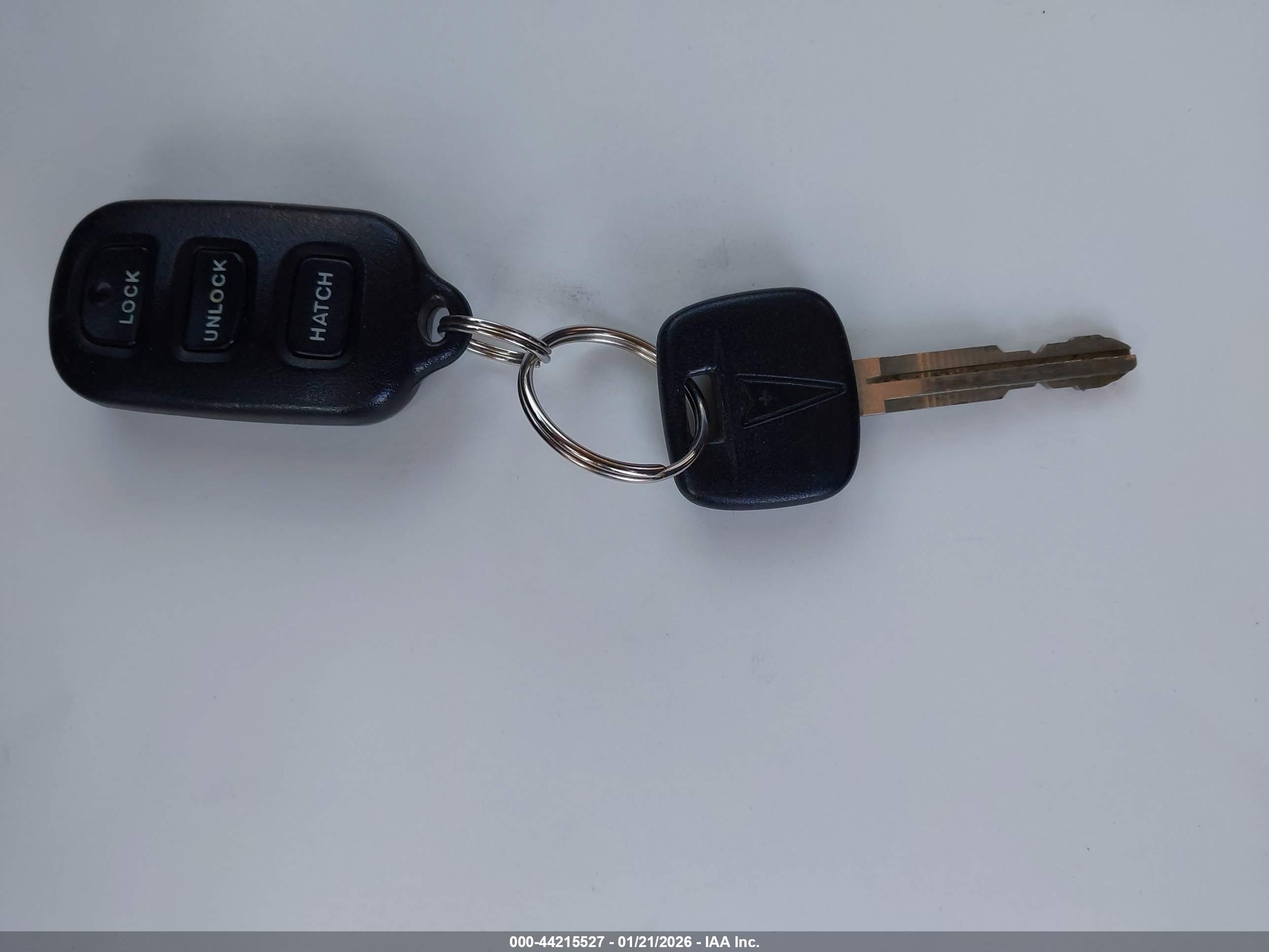 PONTIAC VIBE image 11
