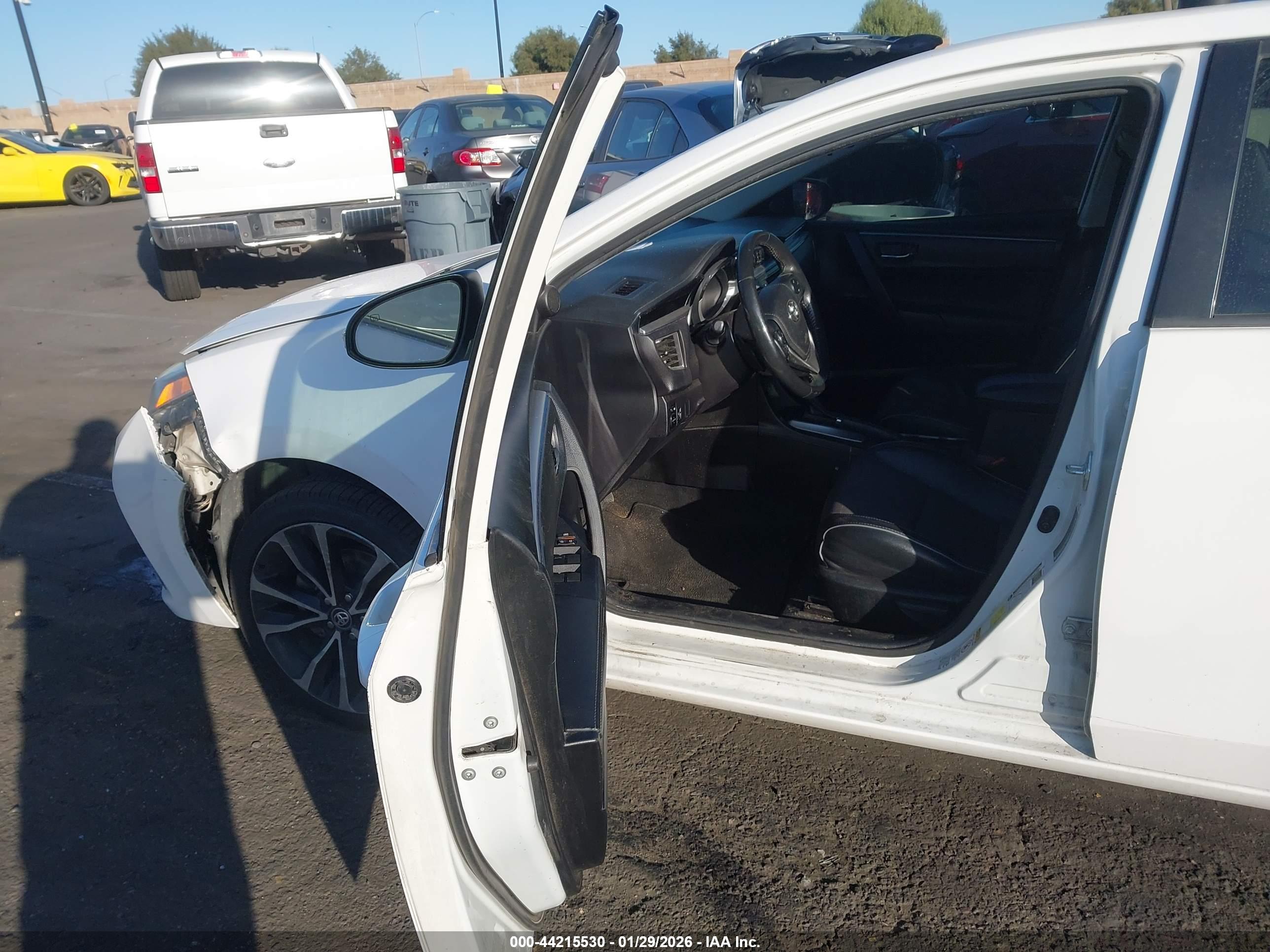 TOYOTA COROLLA image 5