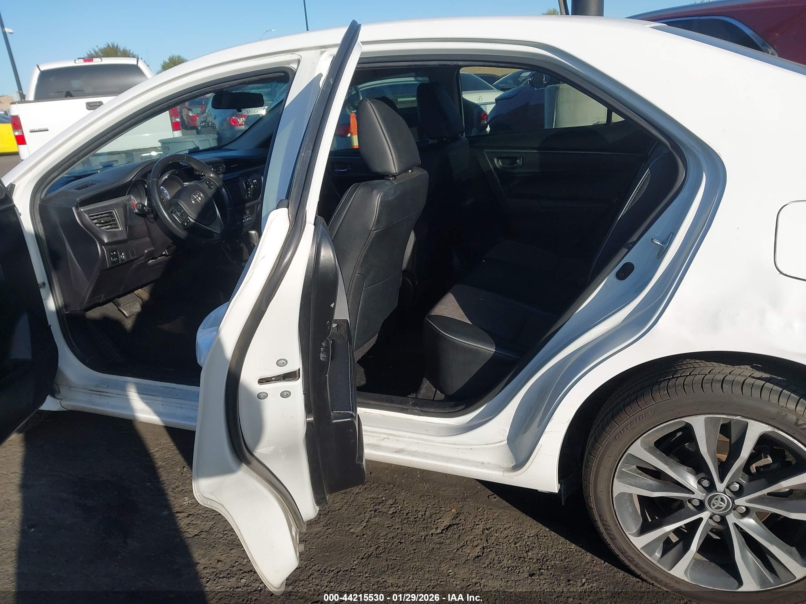 TOYOTA COROLLA image 8