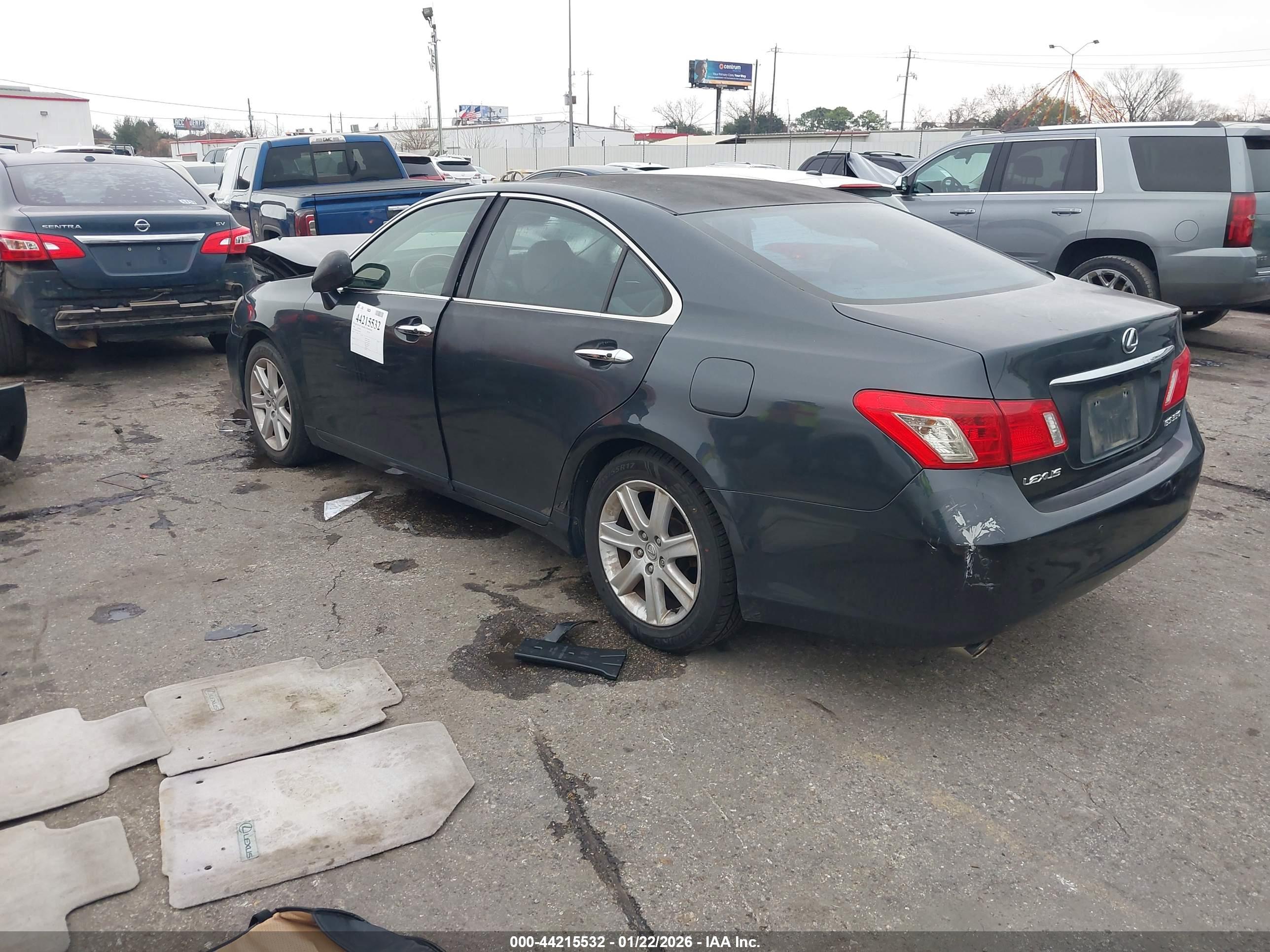 LEXUS ES image 3