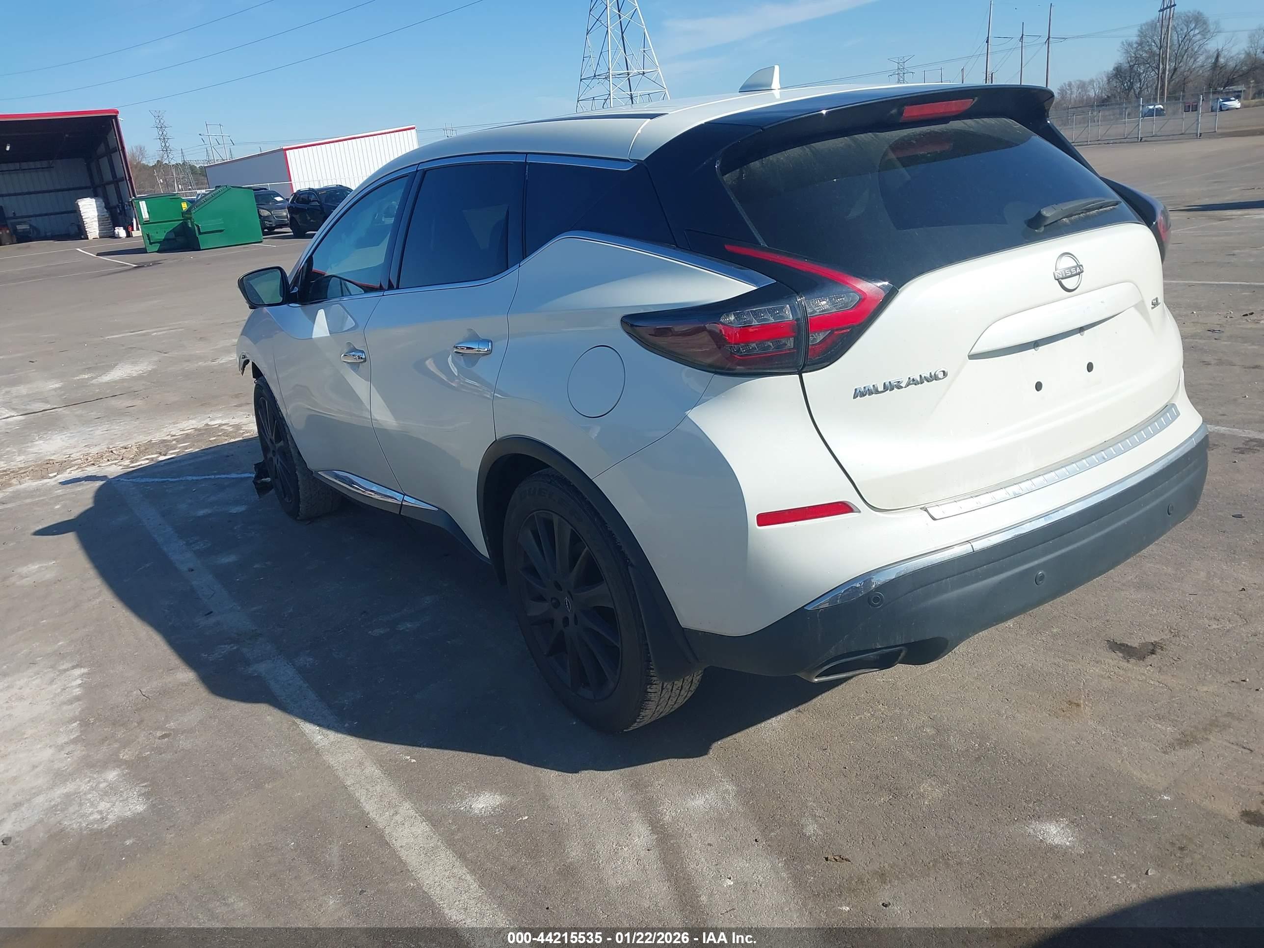 NISSAN MURANO image 3