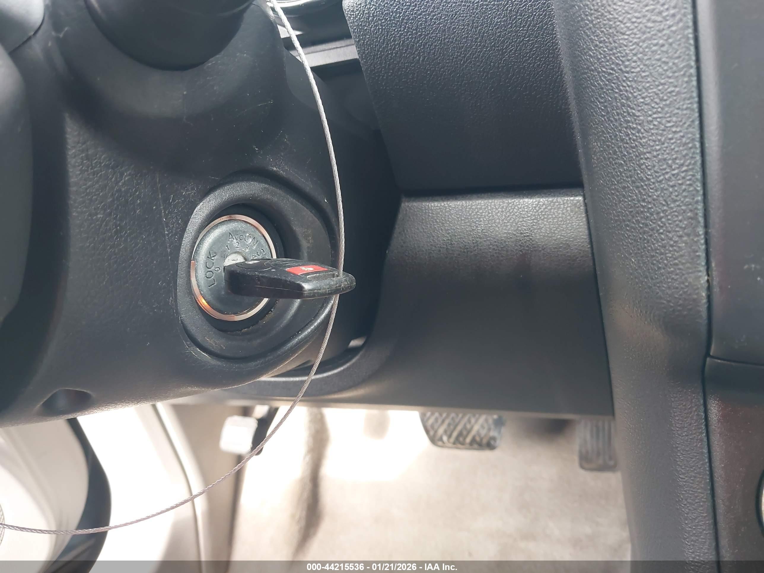 NISSAN ROGUE image 11