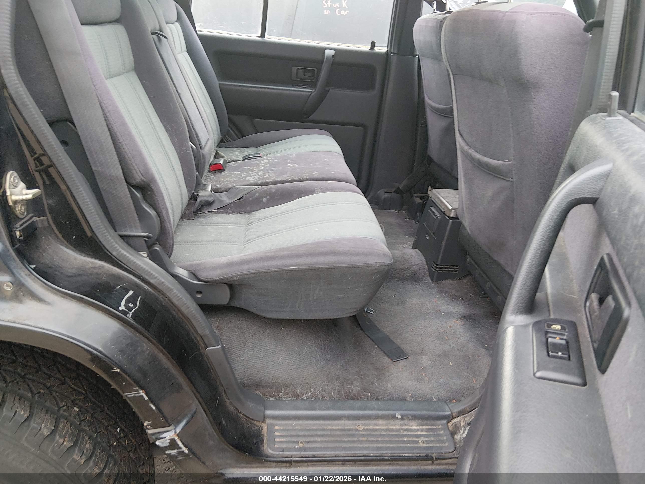 ISUZU TROOPER image 8