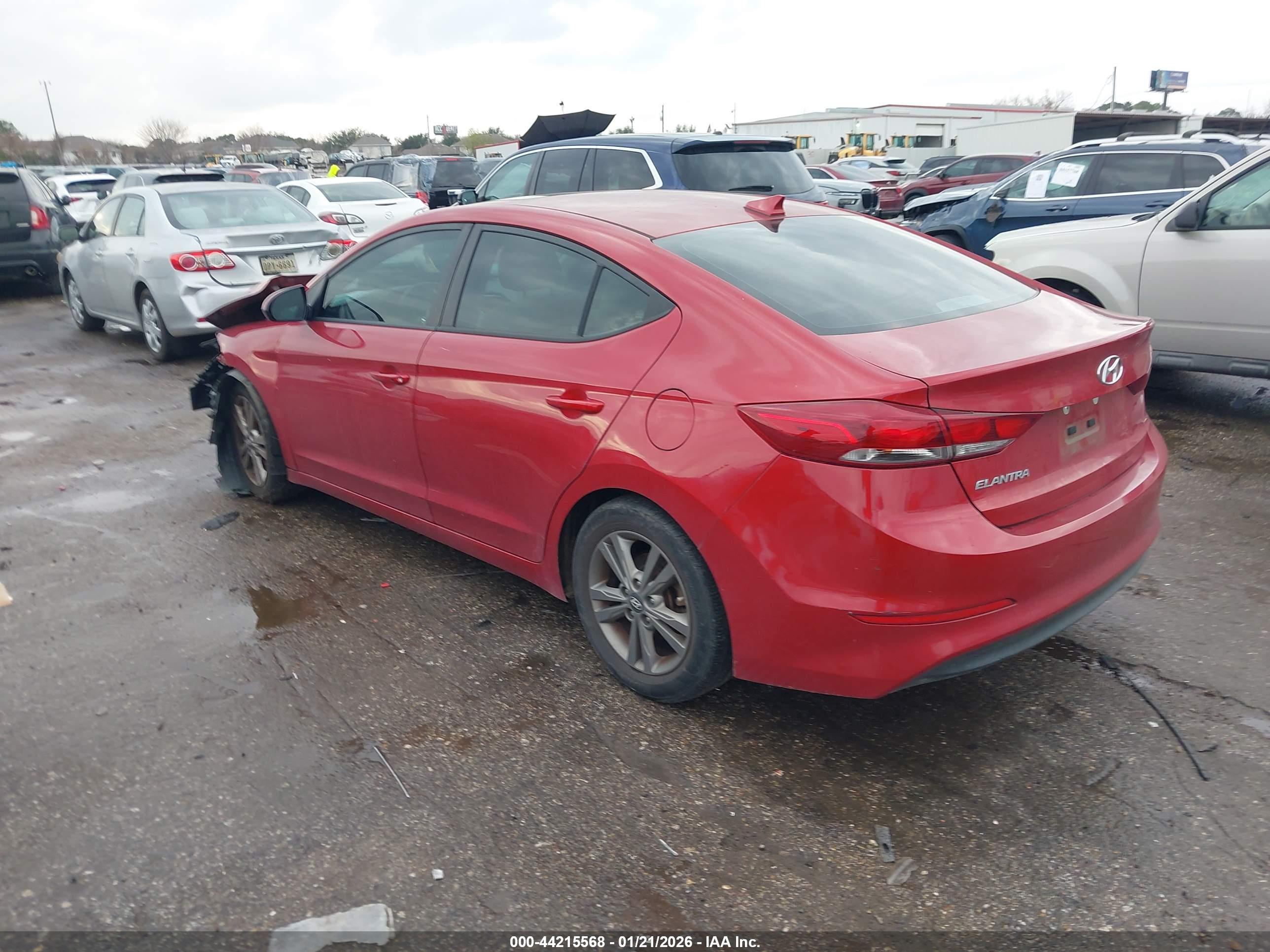HYUNDAI ELANTRA image 3