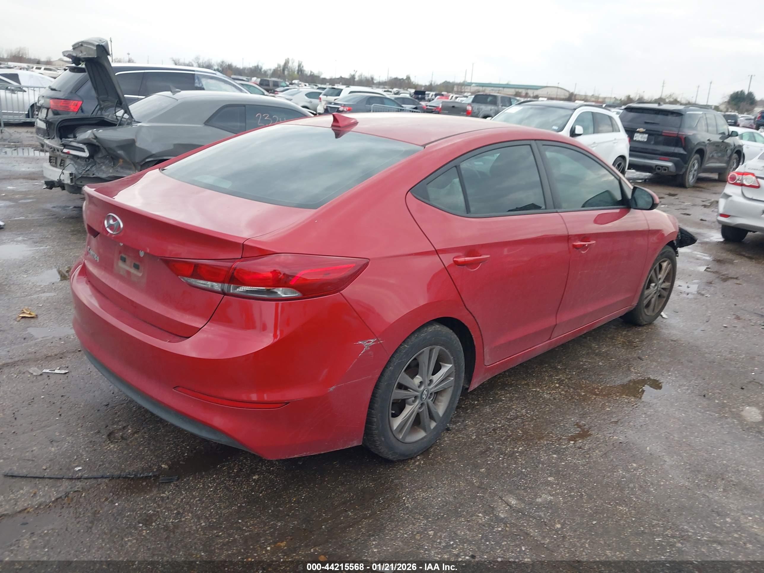 HYUNDAI ELANTRA image 4