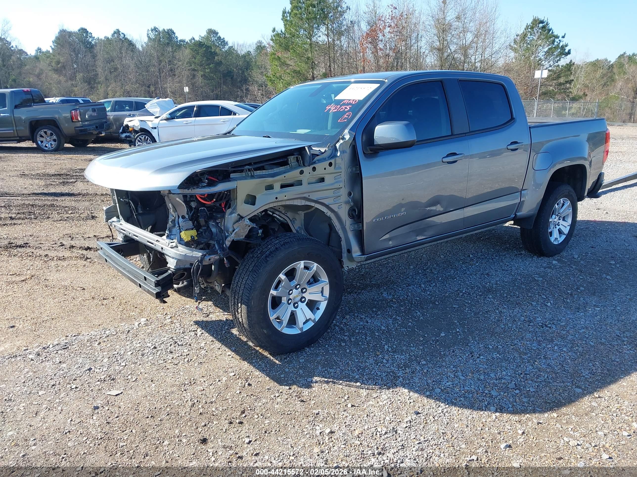 CHEVROLET COLORADO image 2