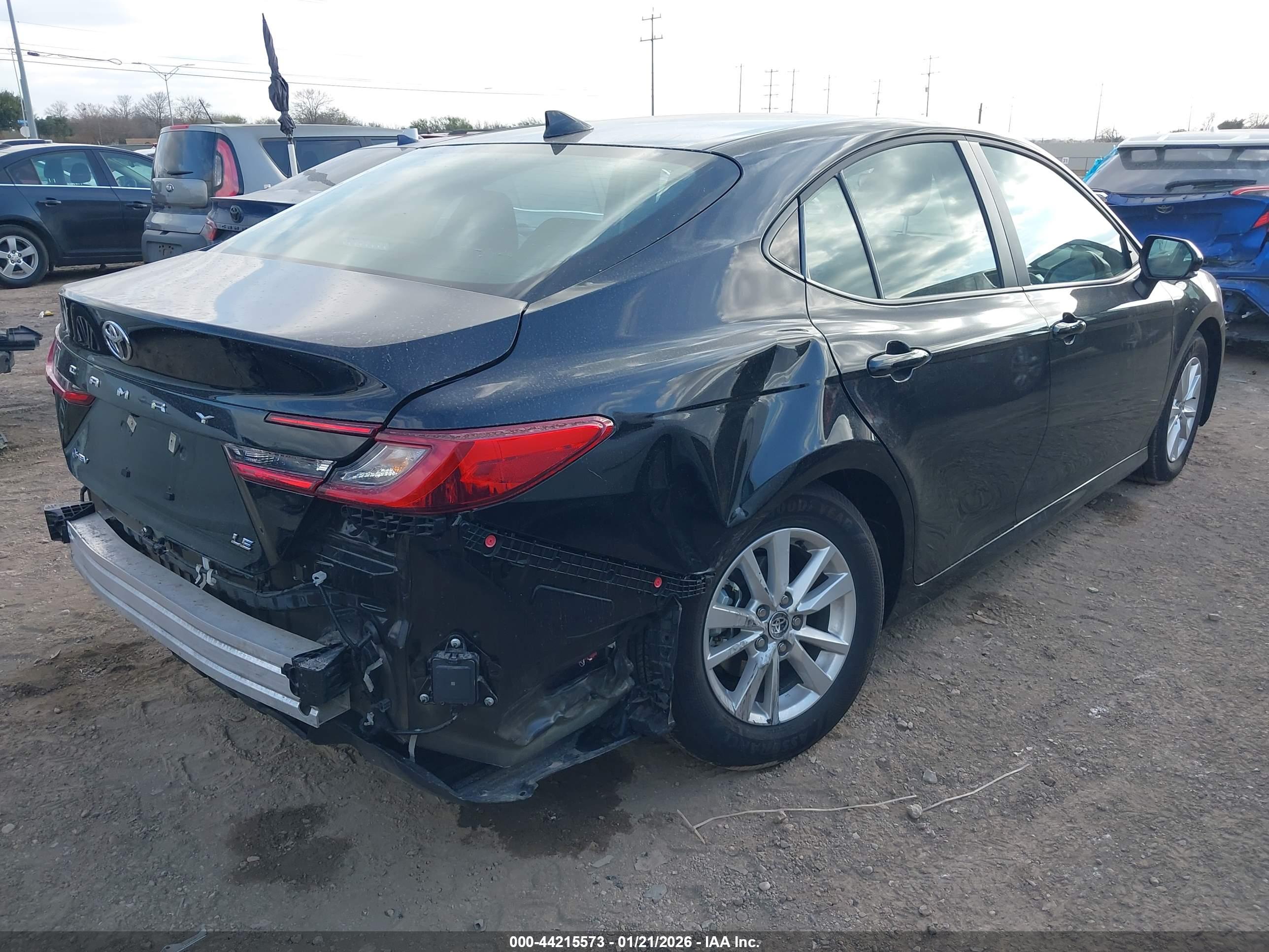 TOYOTA CAMRY image 4