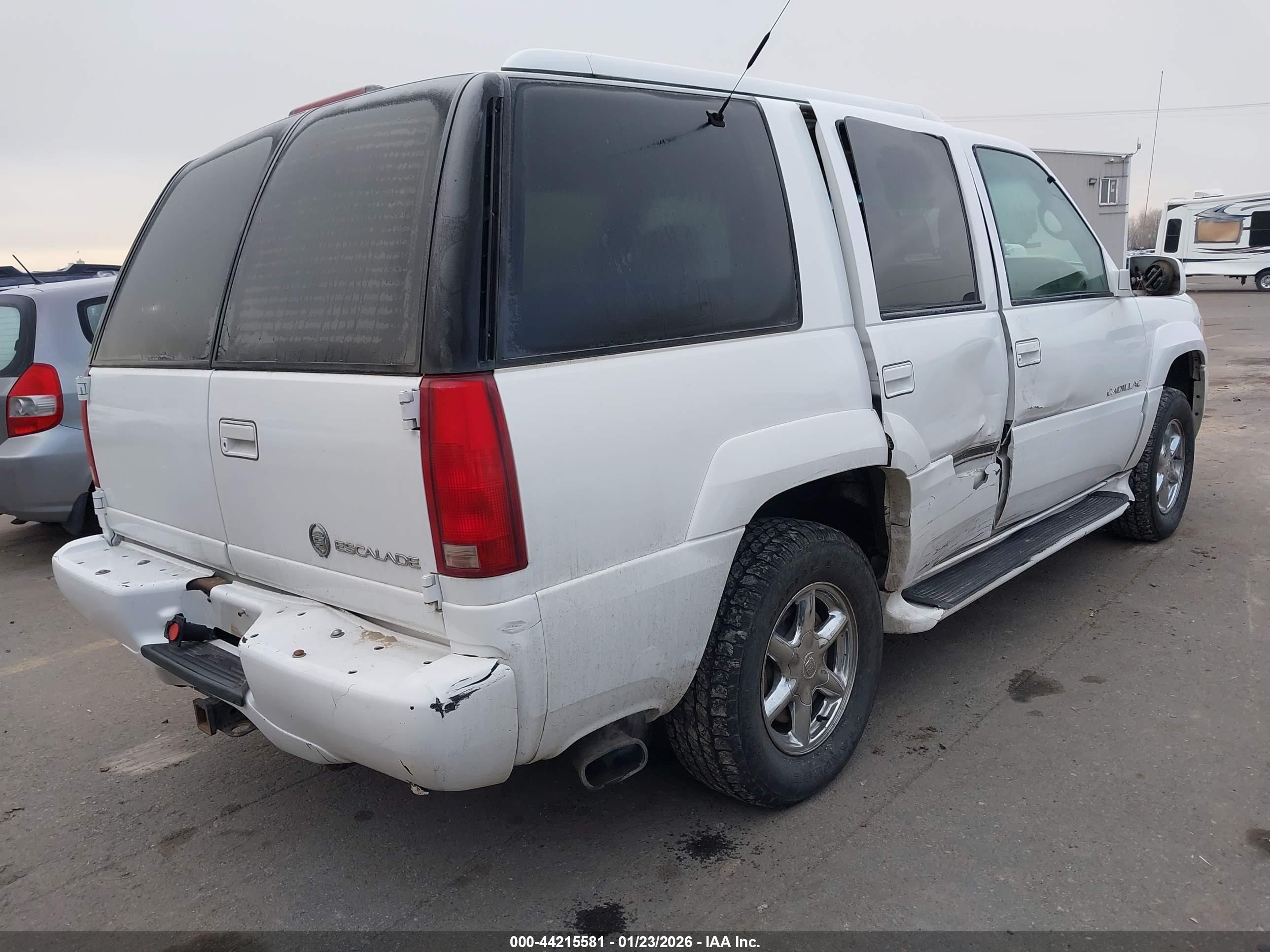 CADILLAC ESCALADE image 4
