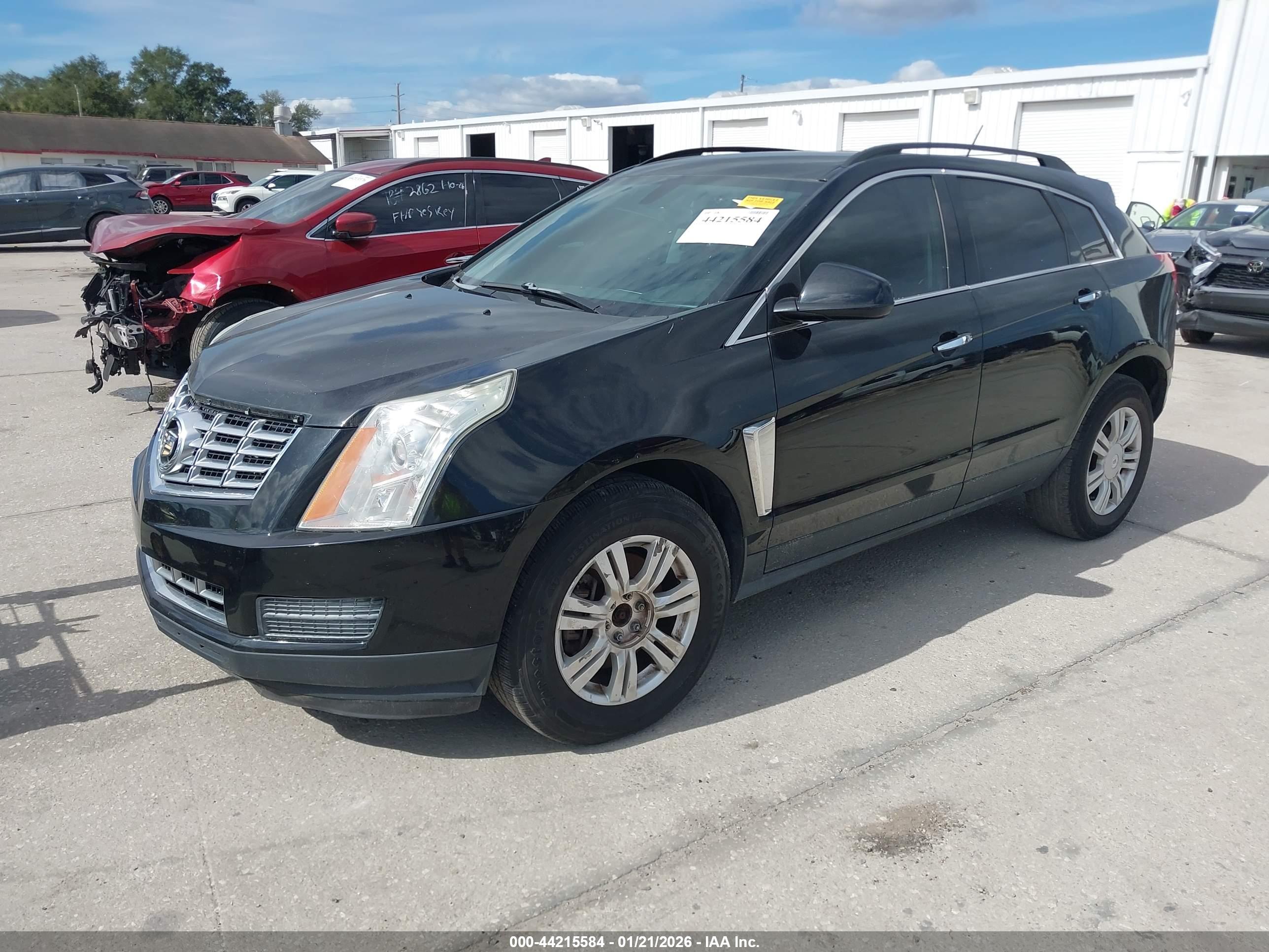 CADILLAC SRX image 2