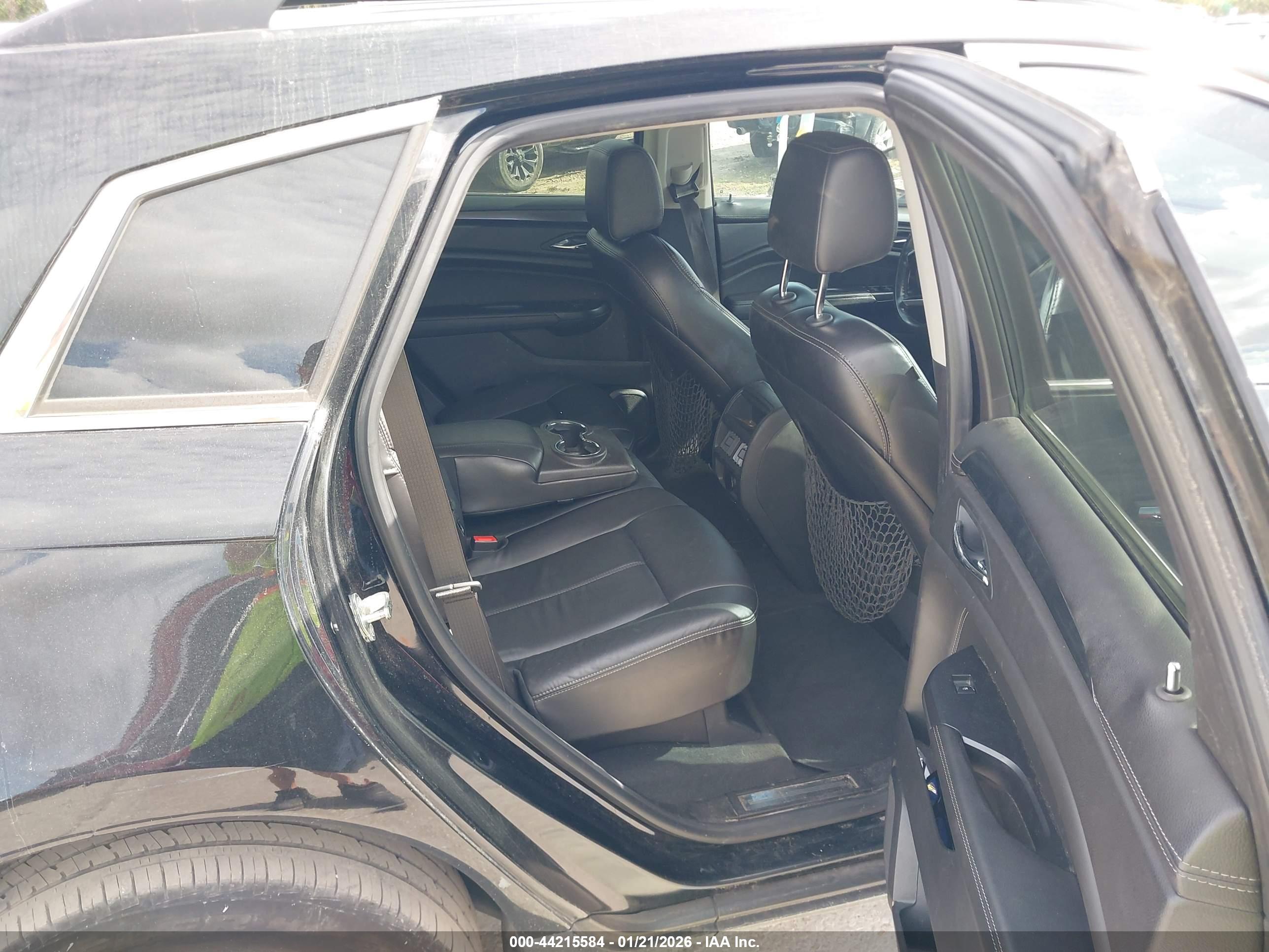 CADILLAC SRX image 8