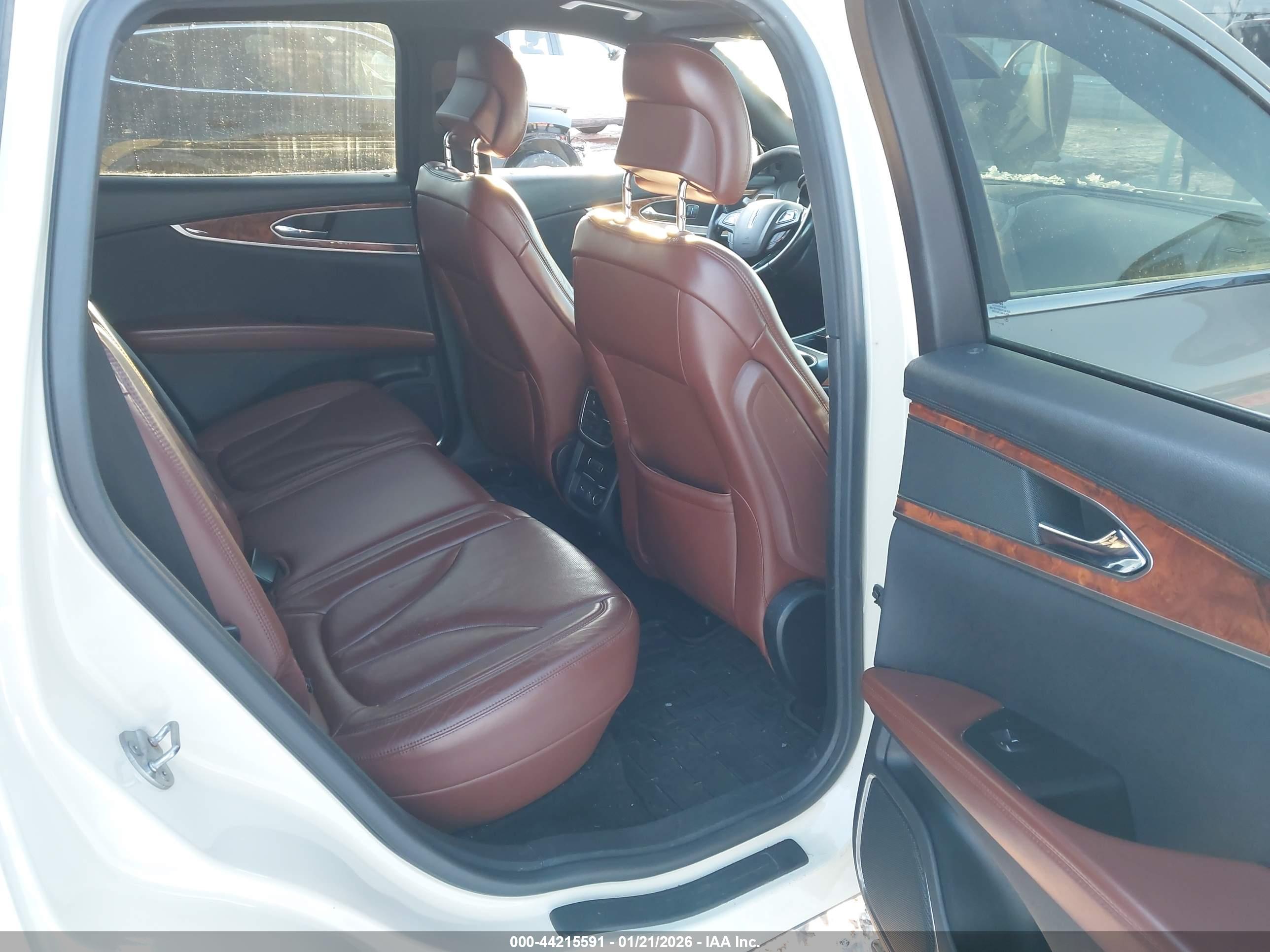 LINCOLN MKX image 8