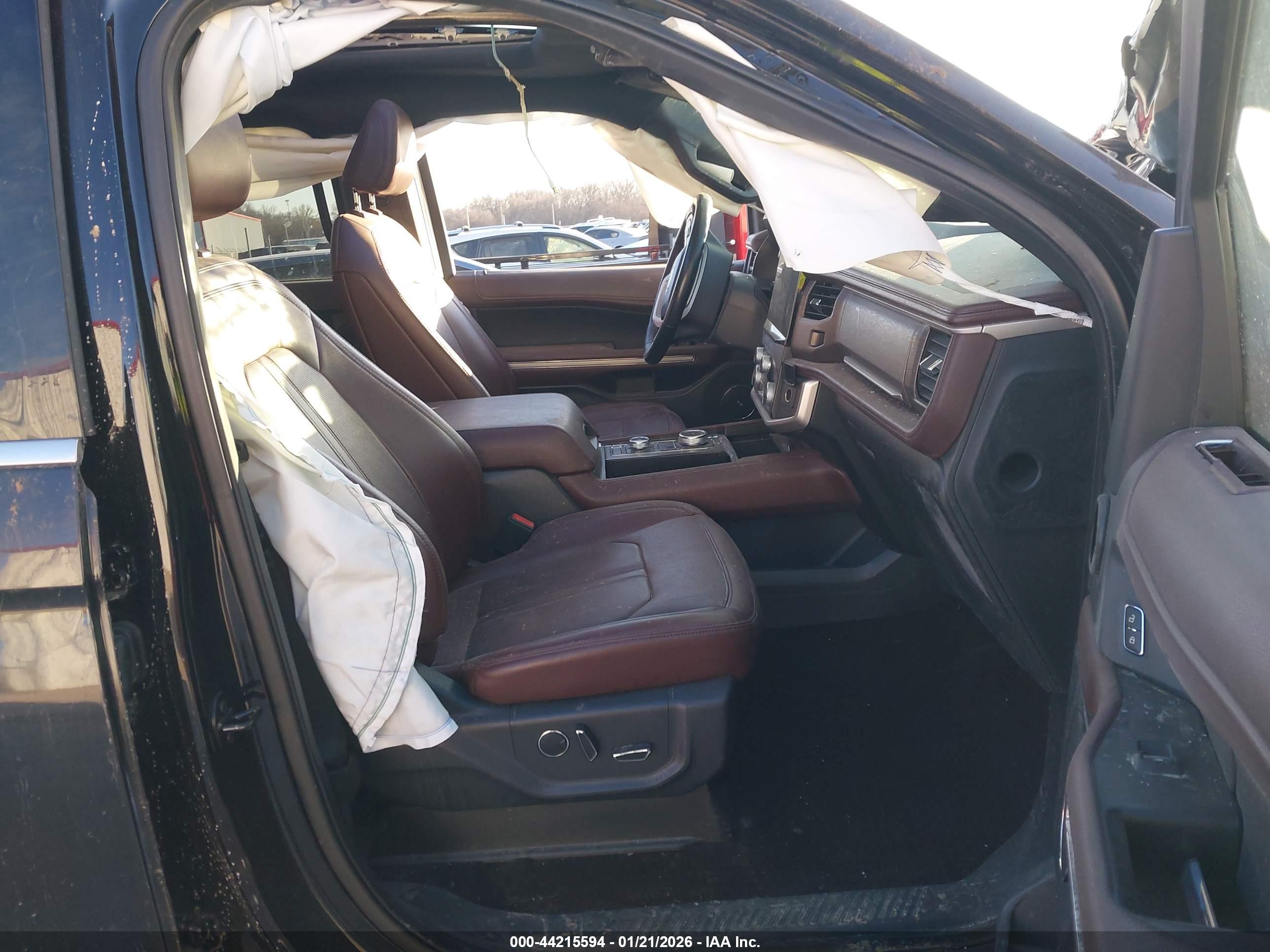 FORD EXPEDITION image 5