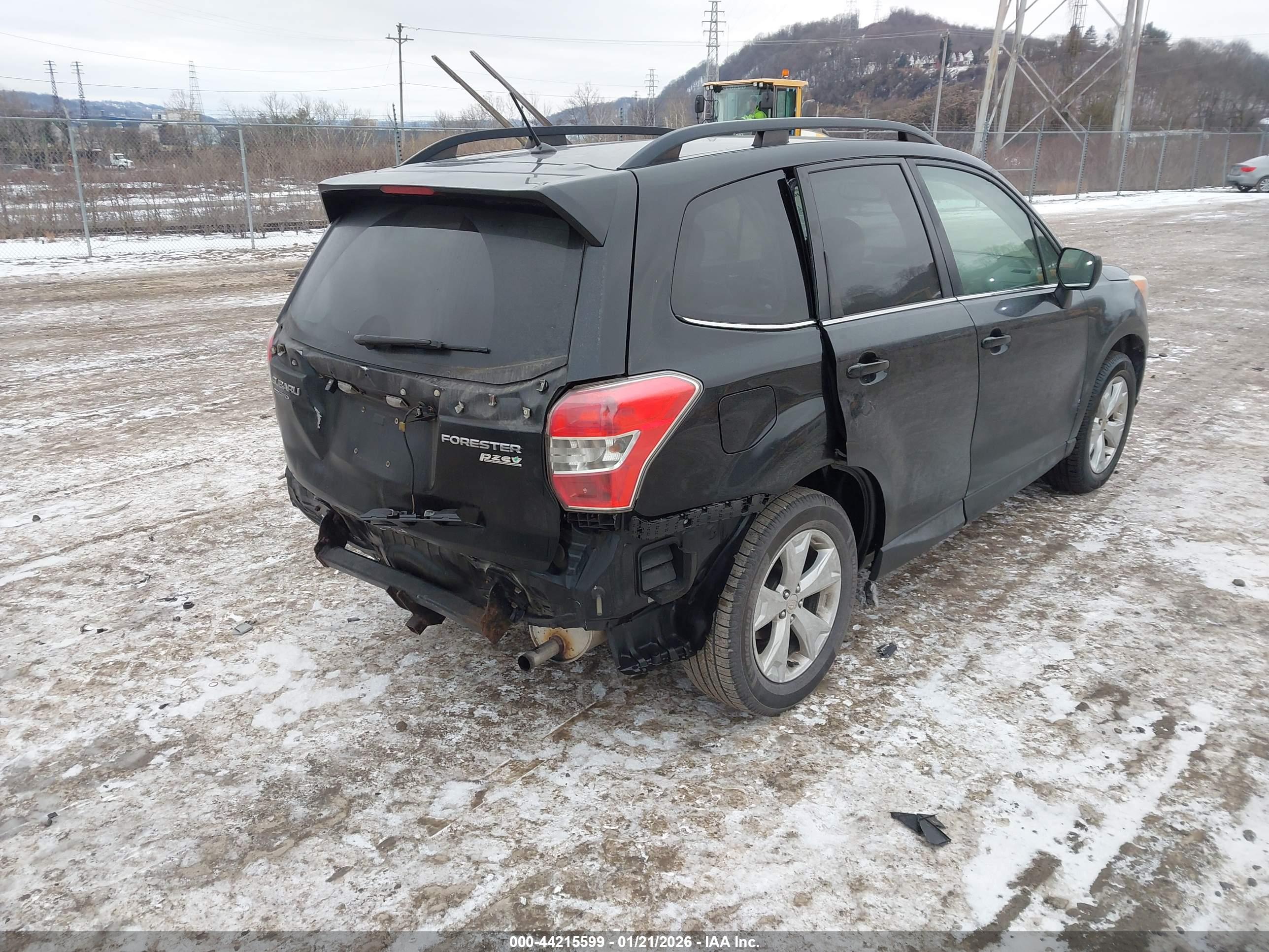 SUBARU FORESTER image 4