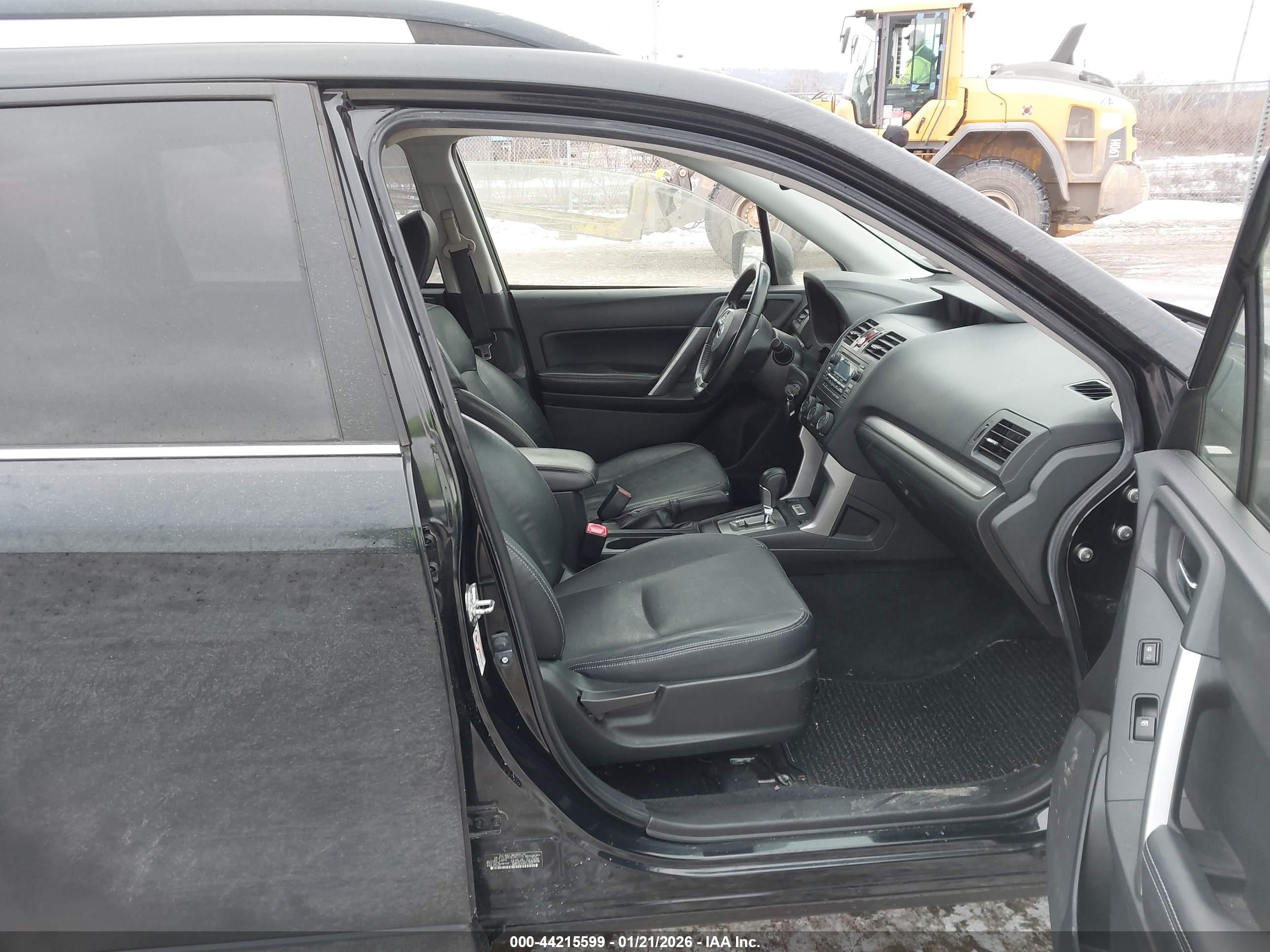 SUBARU FORESTER image 5