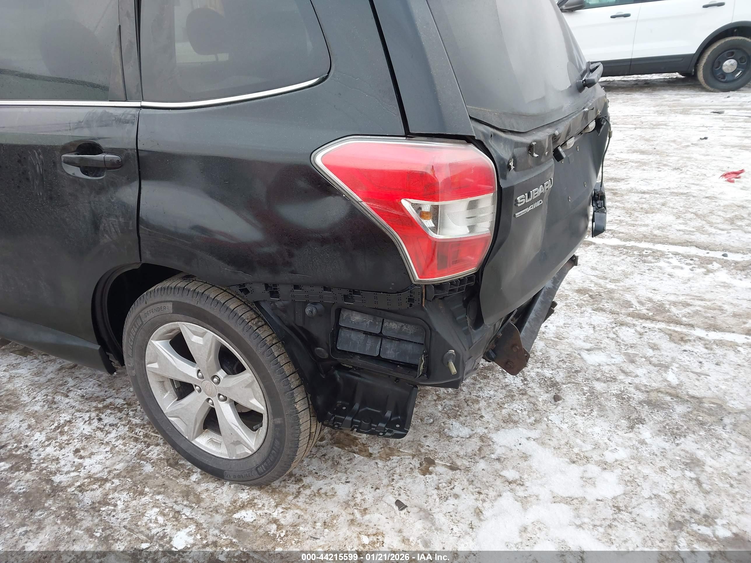 SUBARU FORESTER image 6