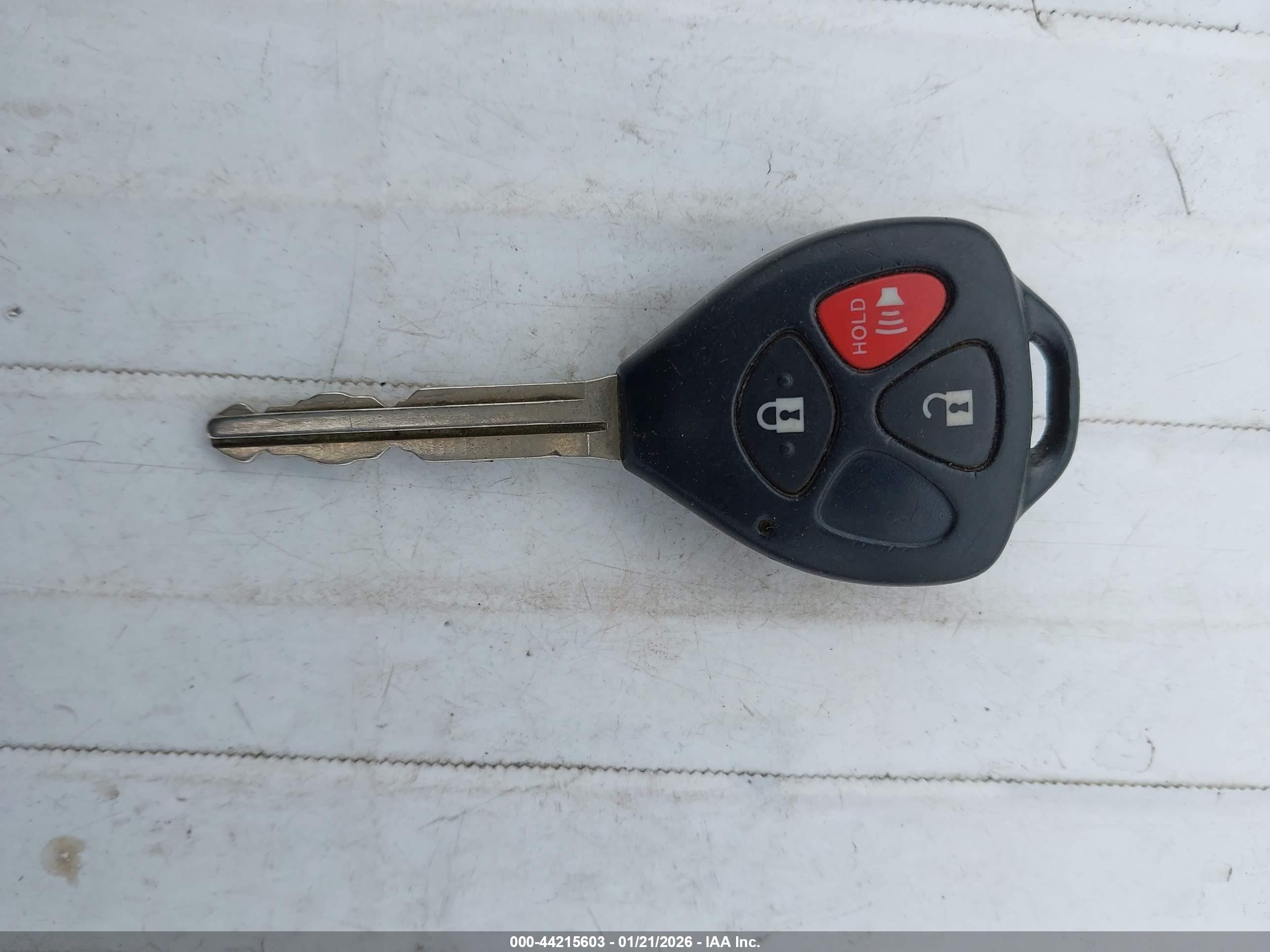 TOYOTA RAV4 image 11