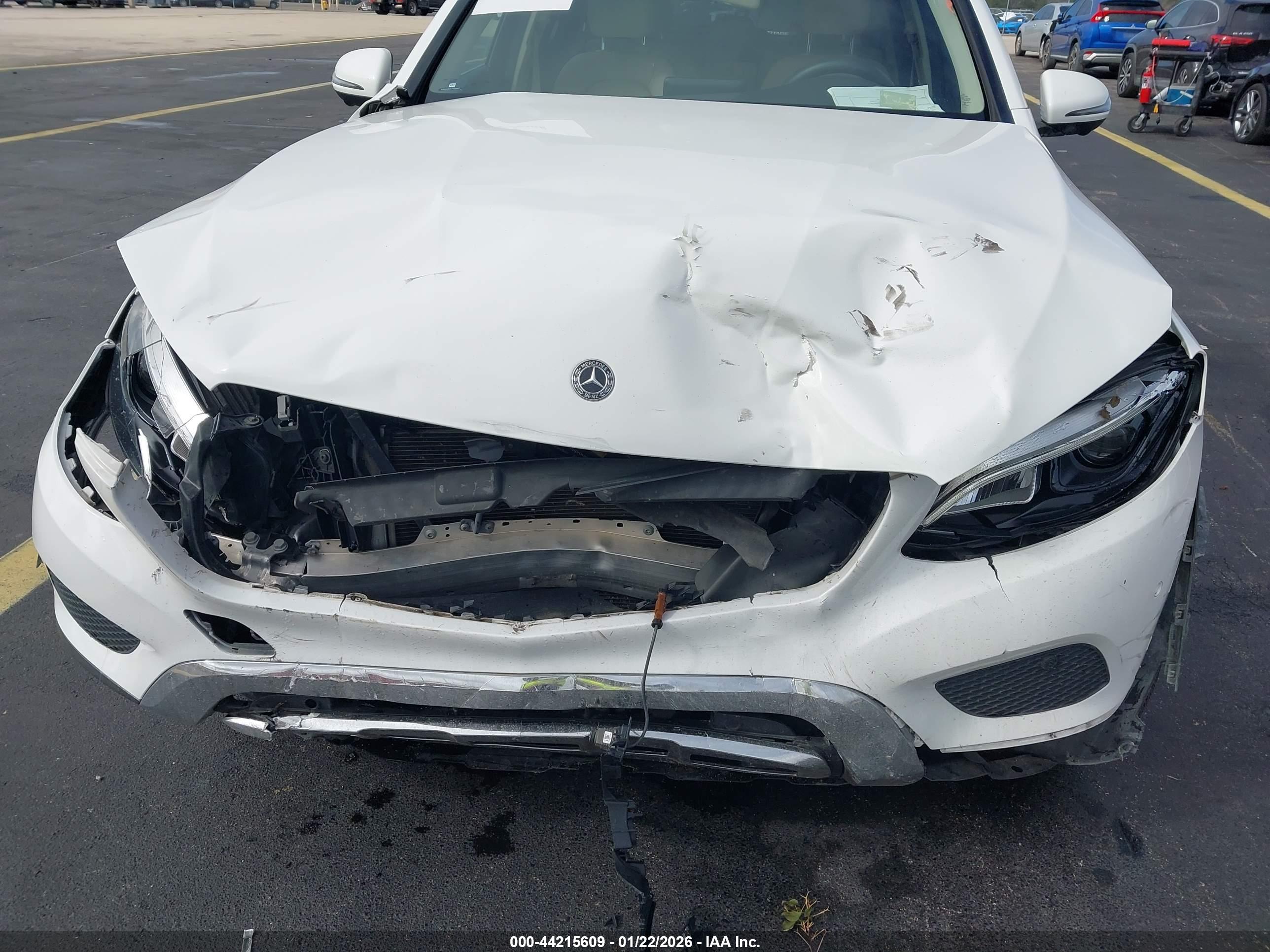 MERCEDES-BENZ GLC image 6
