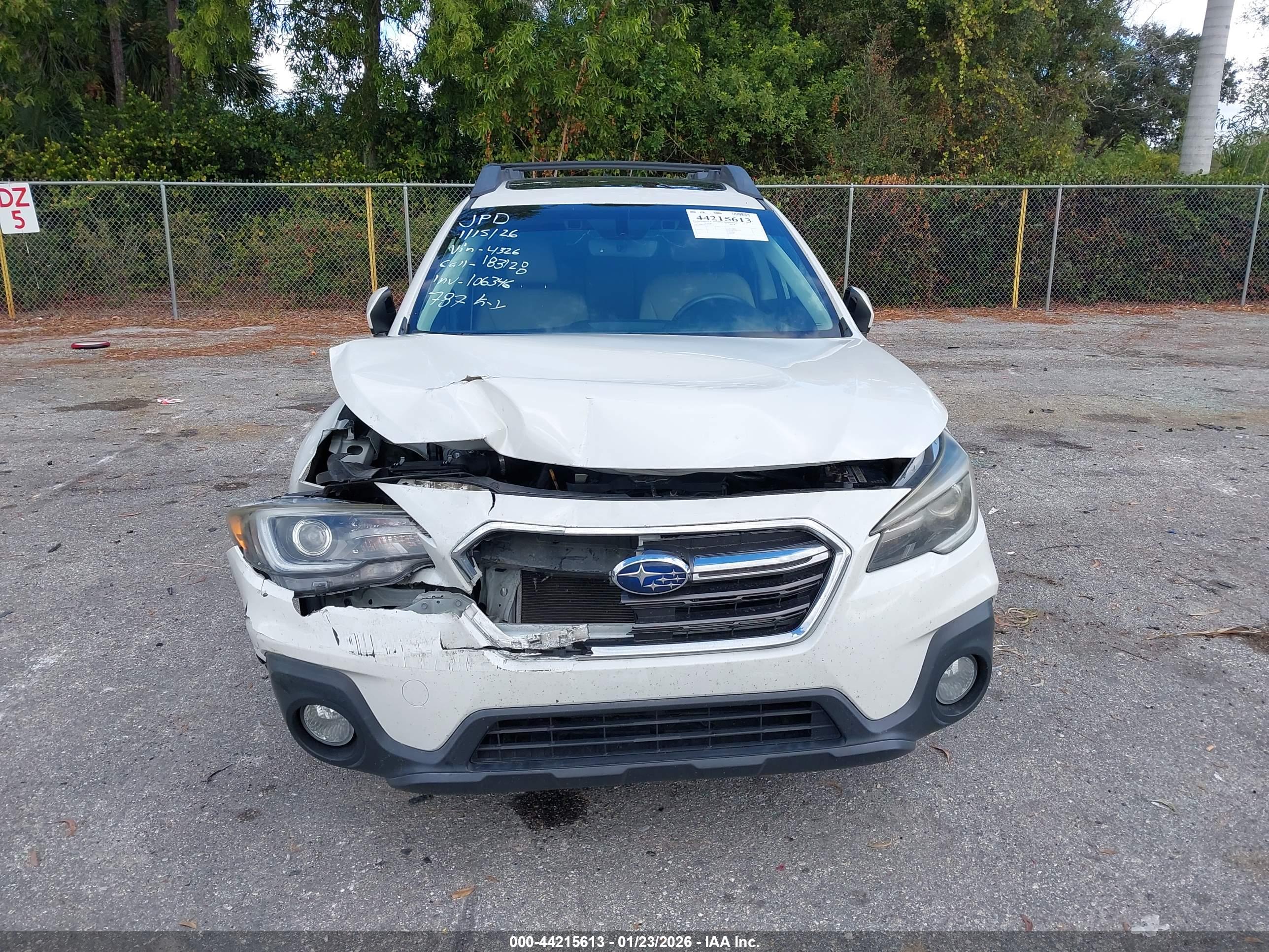 SUBARU OUTBACK image 6