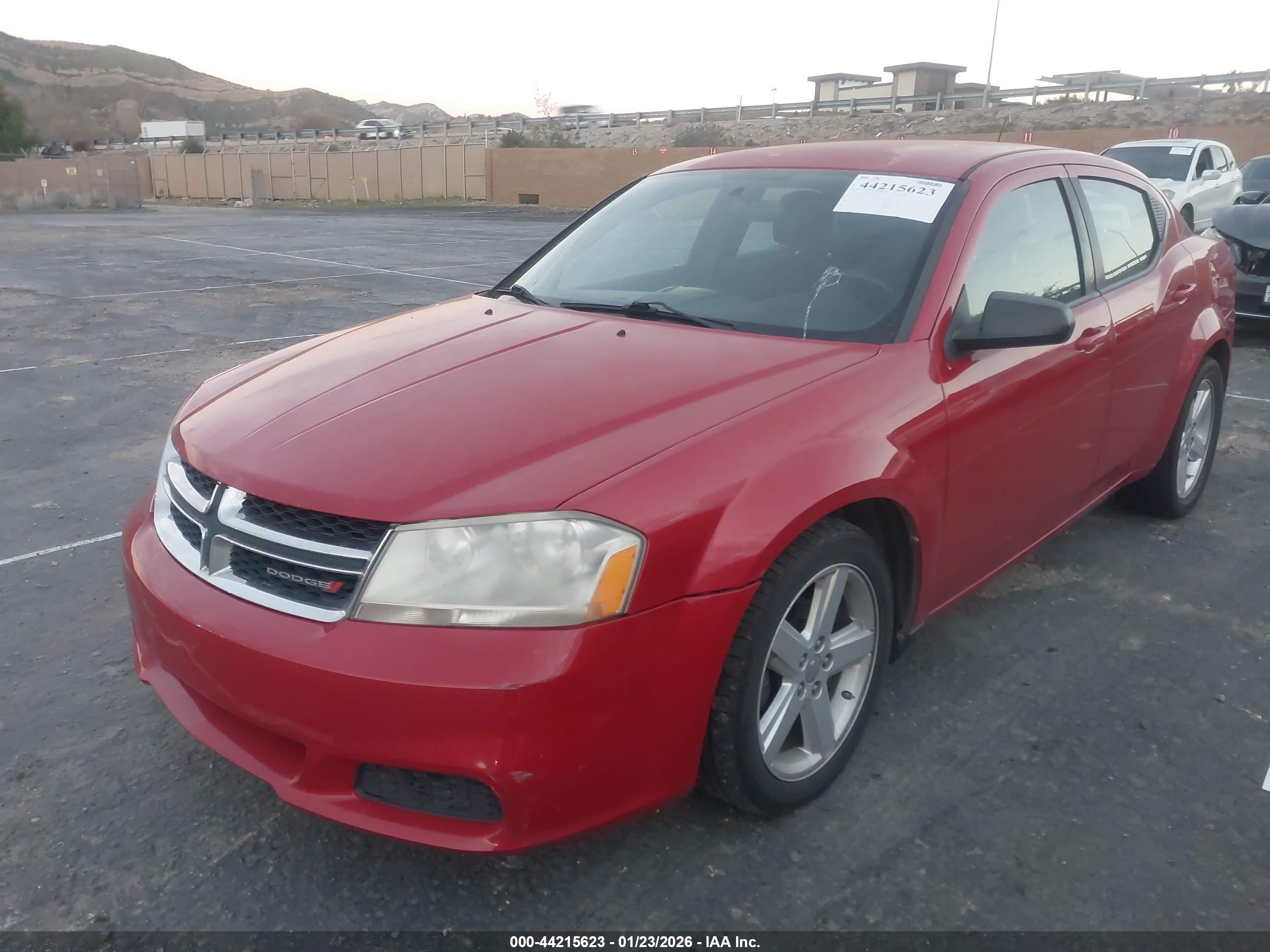 DODGE AVENGER image 2