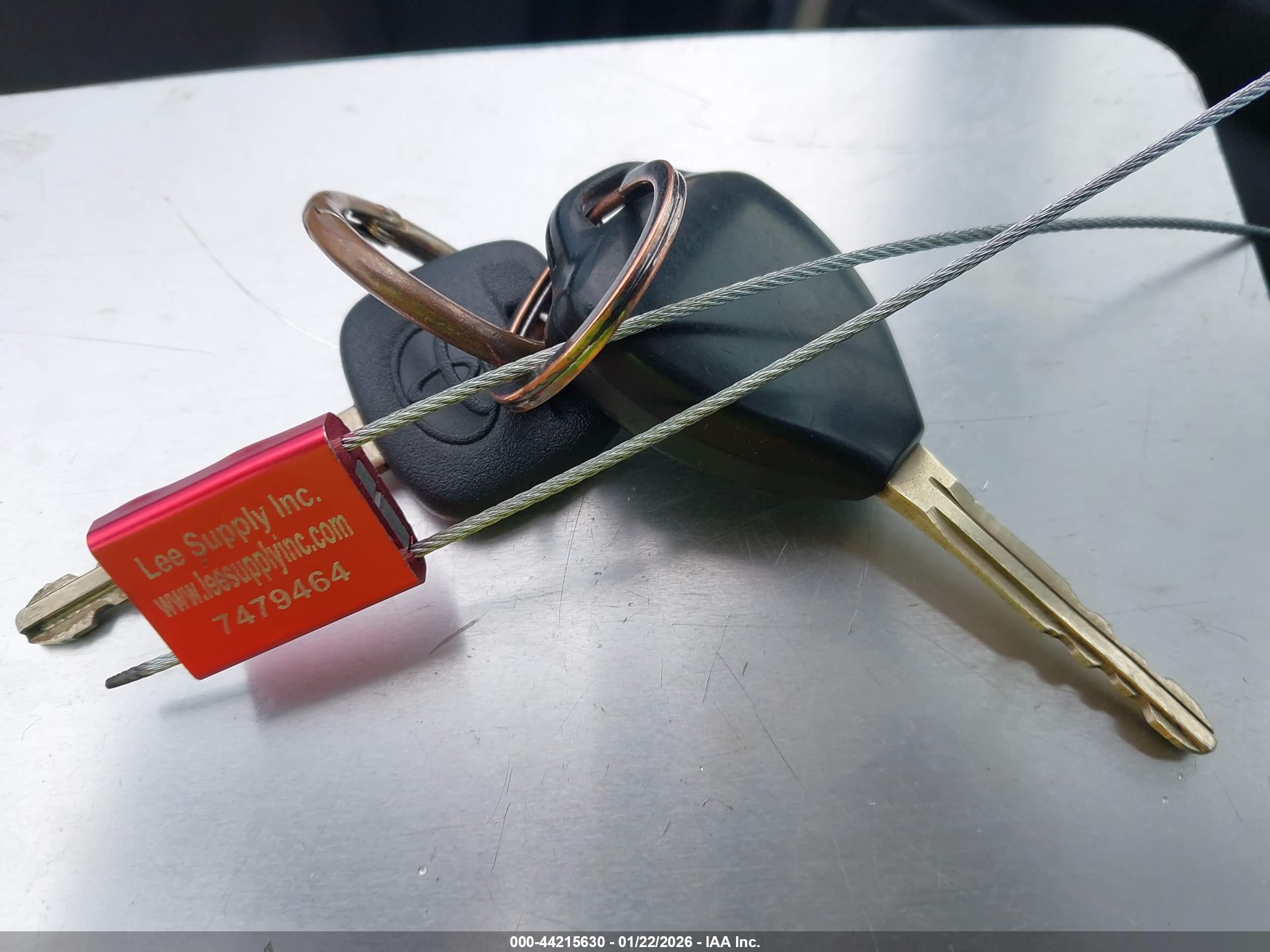 TOYOTA YARIS image 11