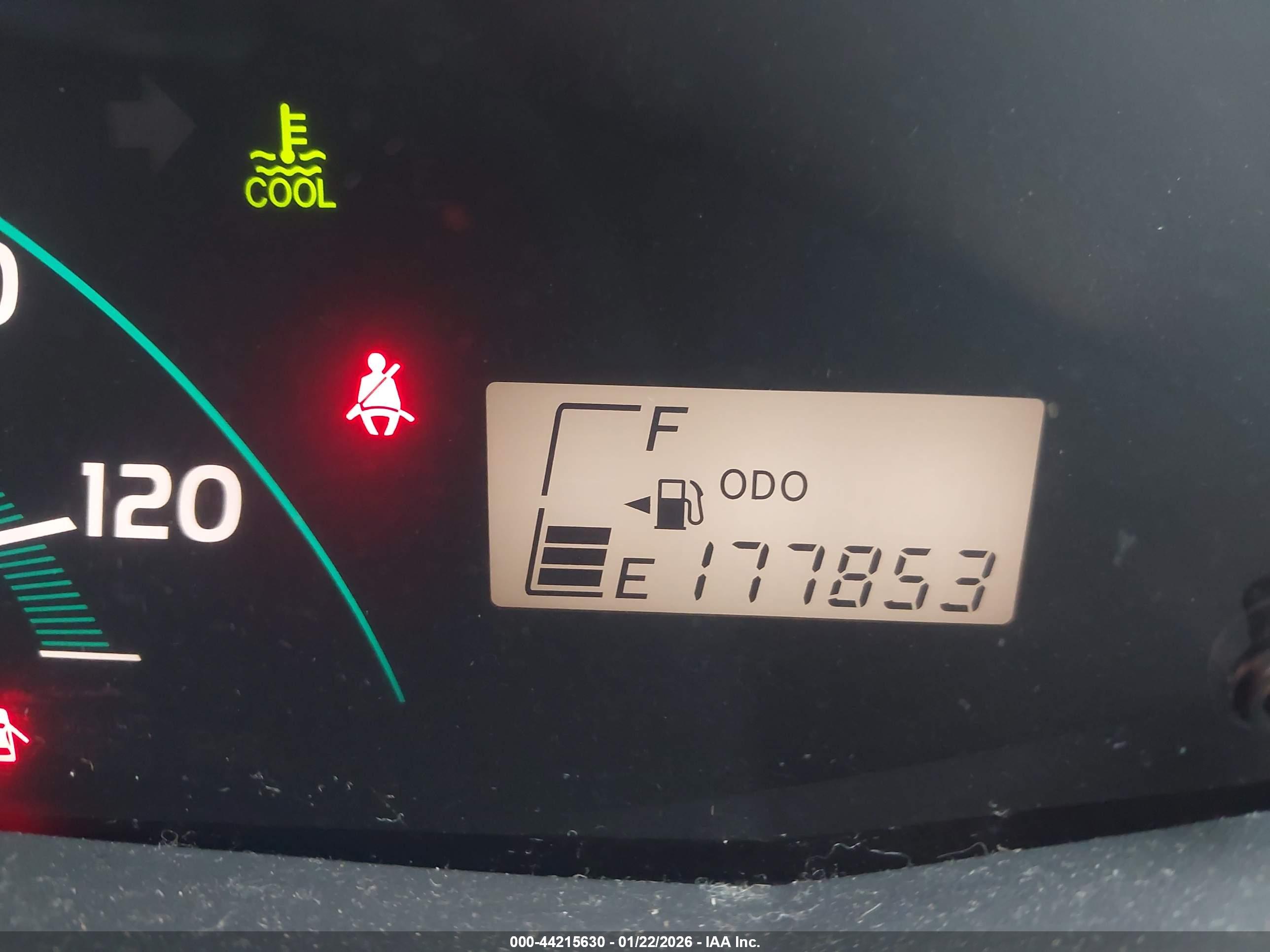 TOYOTA YARIS image 7